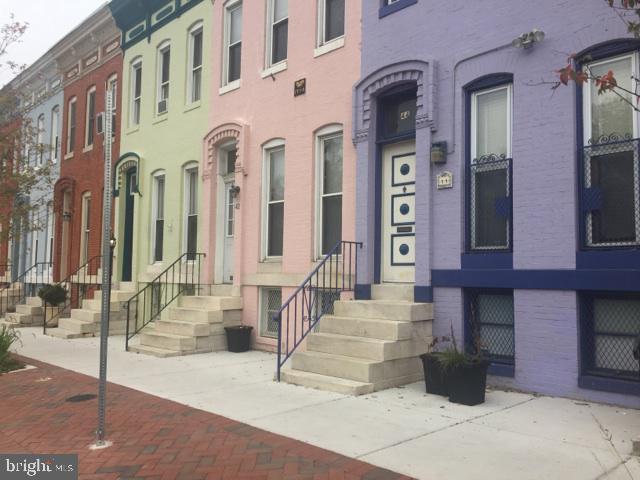 CHARLES VILLAGE - Residential Lease