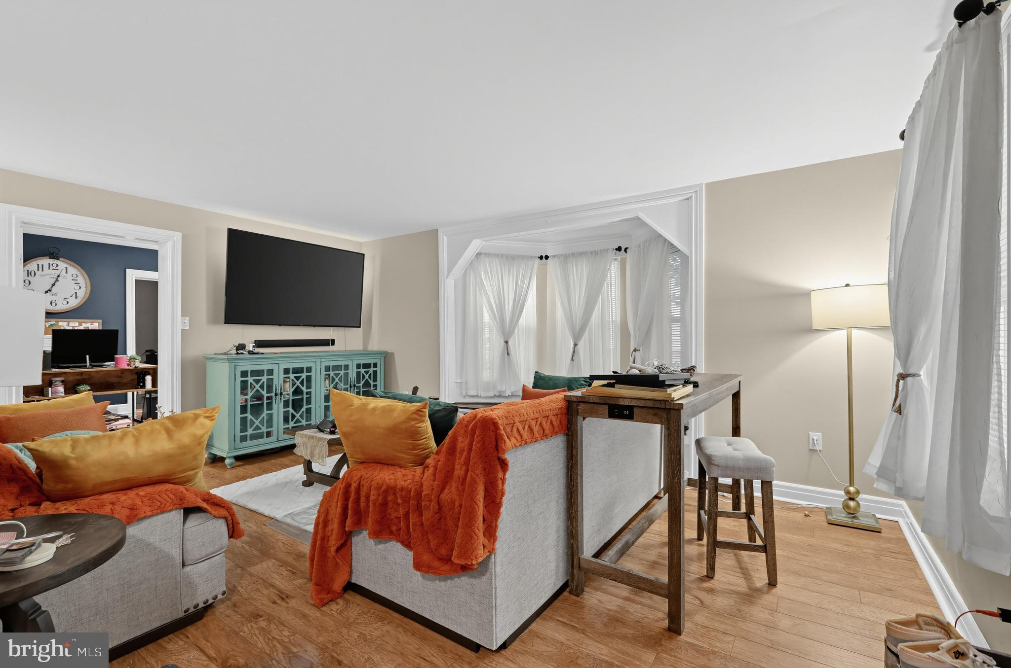 30 W MORELAND AVENUE
