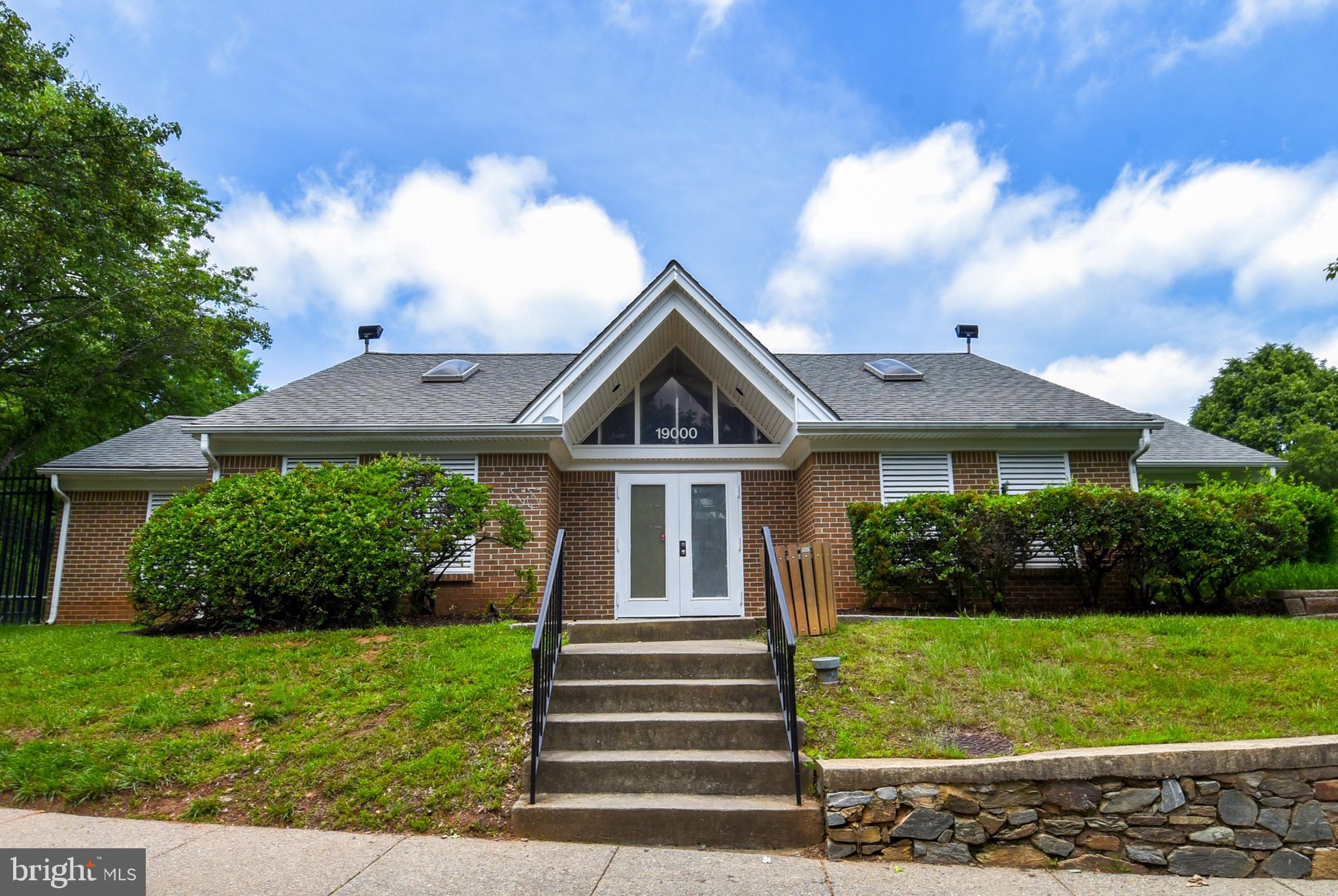 GUNNERS LAKE VILLAGE - Residential