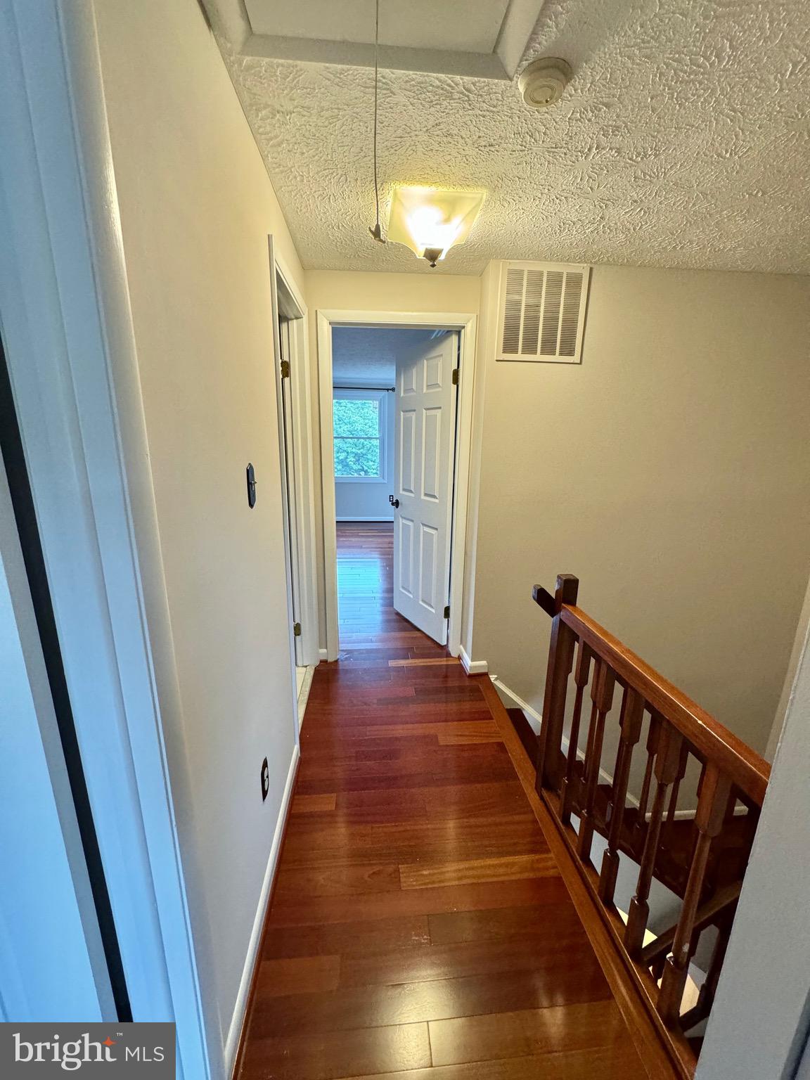 GUNNERS LAKE VILLAGE - Residential