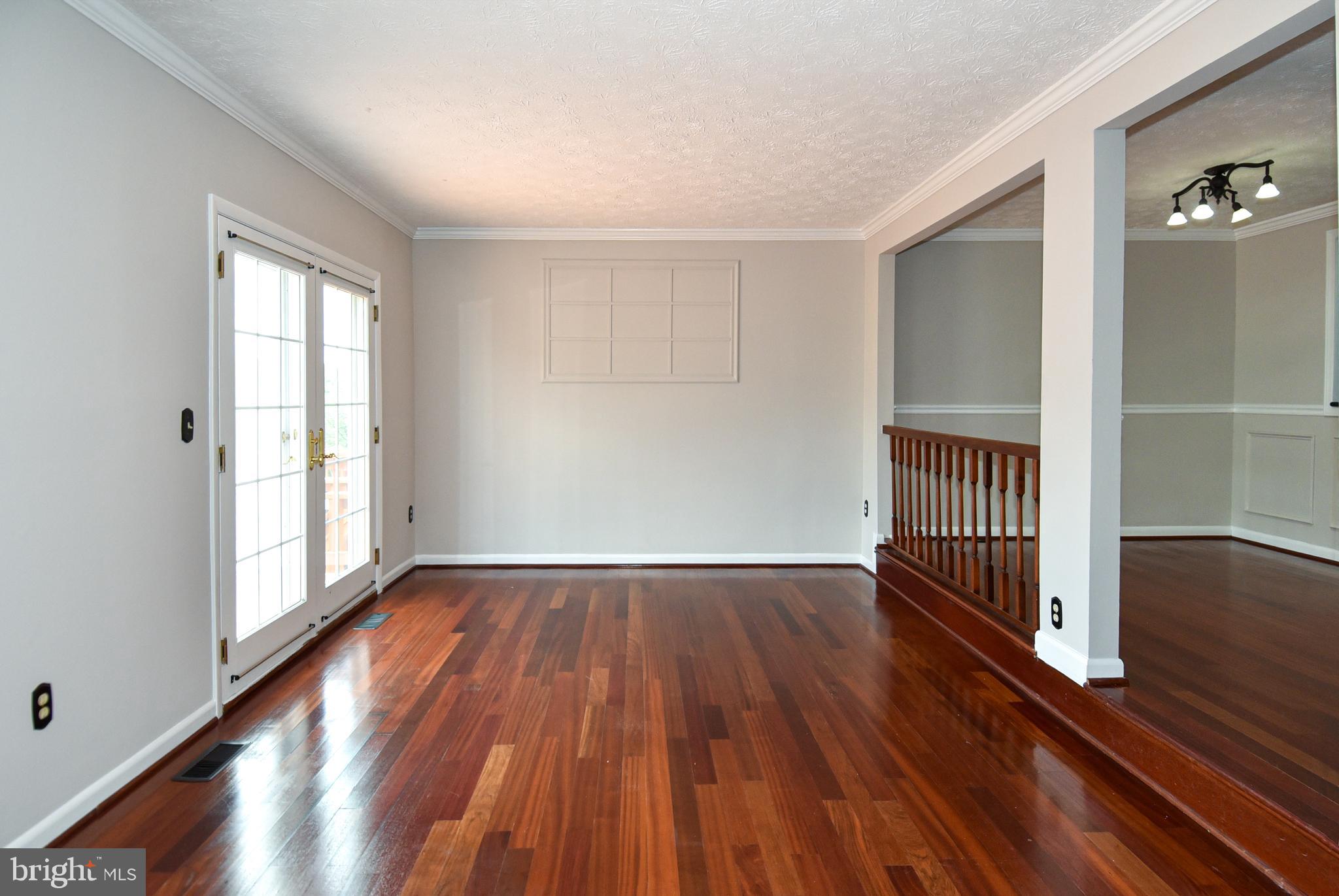 GUNNERS LAKE VILLAGE - Residential