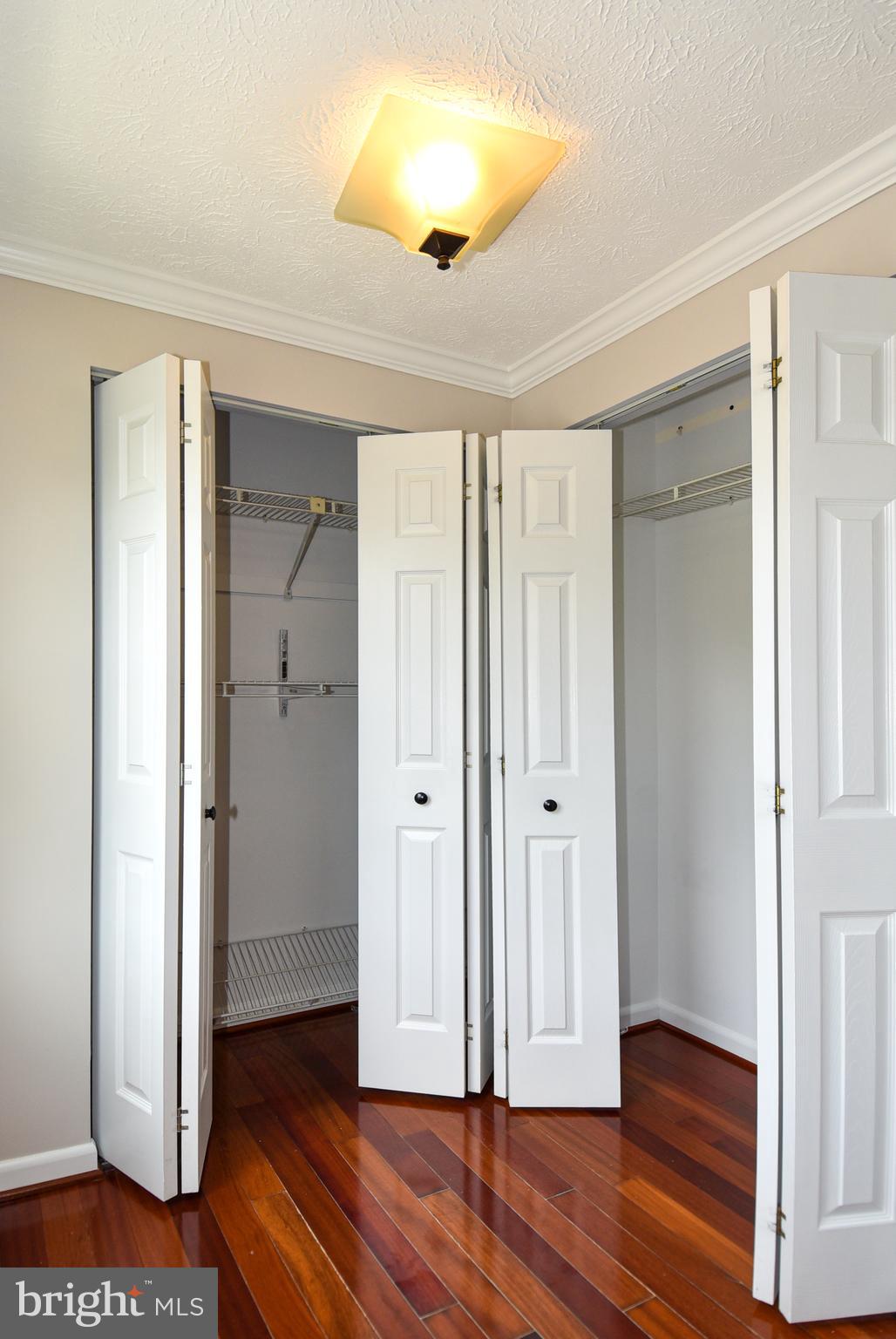 GUNNERS LAKE VILLAGE - Residential