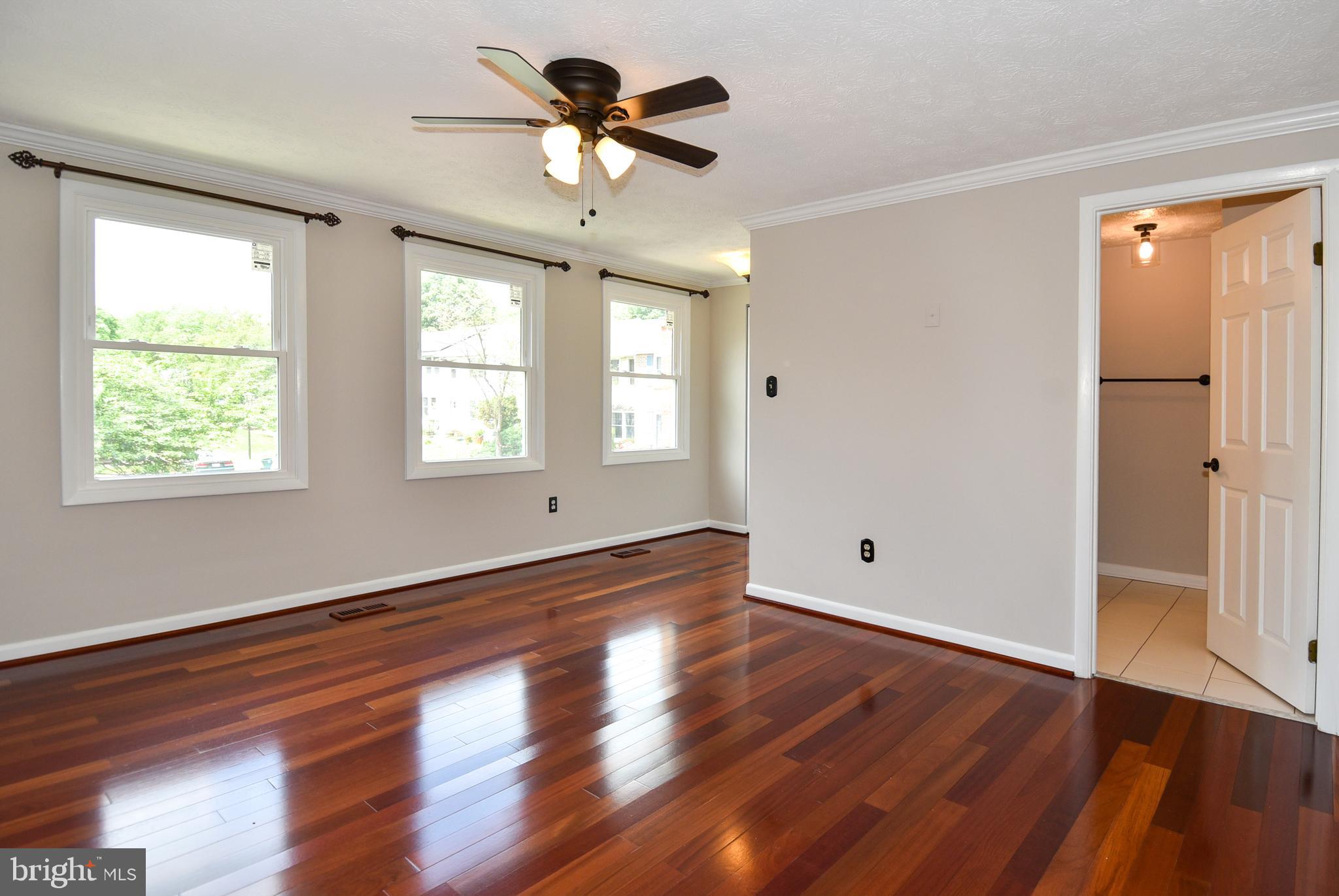 GUNNERS LAKE VILLAGE - Residential