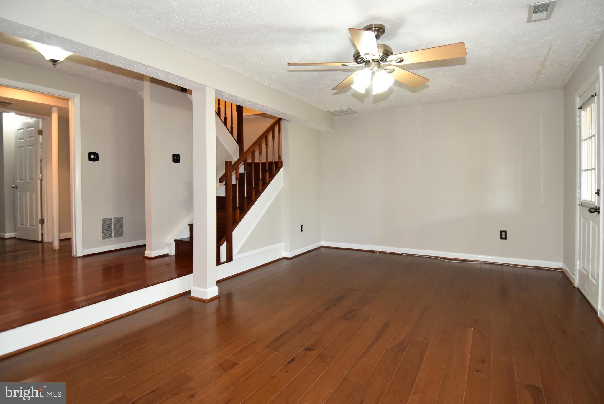 GUNNERS LAKE VILLAGE - Residential