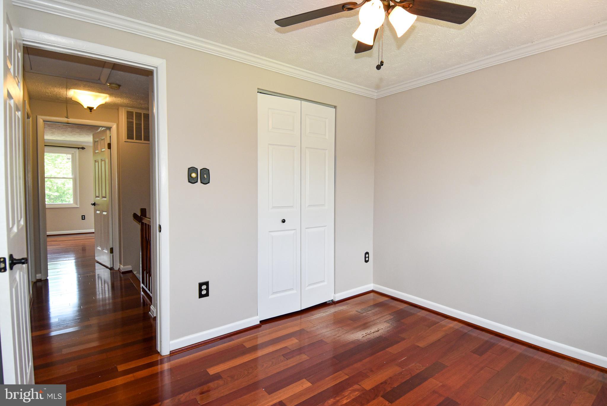 GUNNERS LAKE VILLAGE - Residential