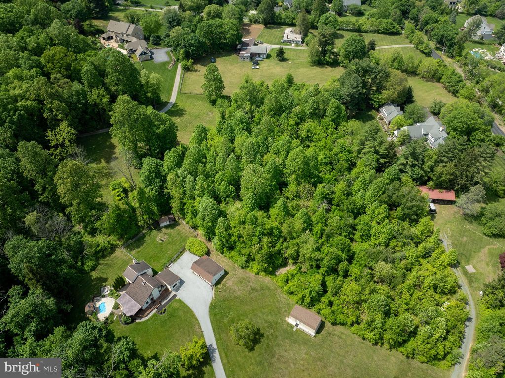 Photo of 2290 Horseshoe Trail, CHESTER SPRINGS, PA 19425 (MLS # PACT2097256)