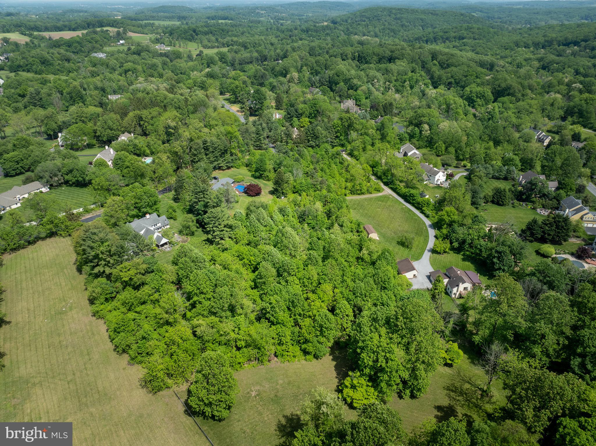 2290 HORSESHOE TRAIL