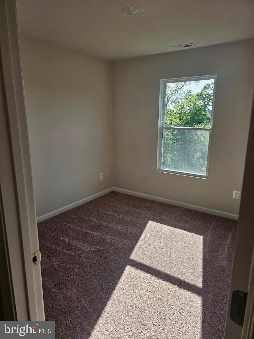 HOMEPLACE AT RIVERSIDE - Residential Lease