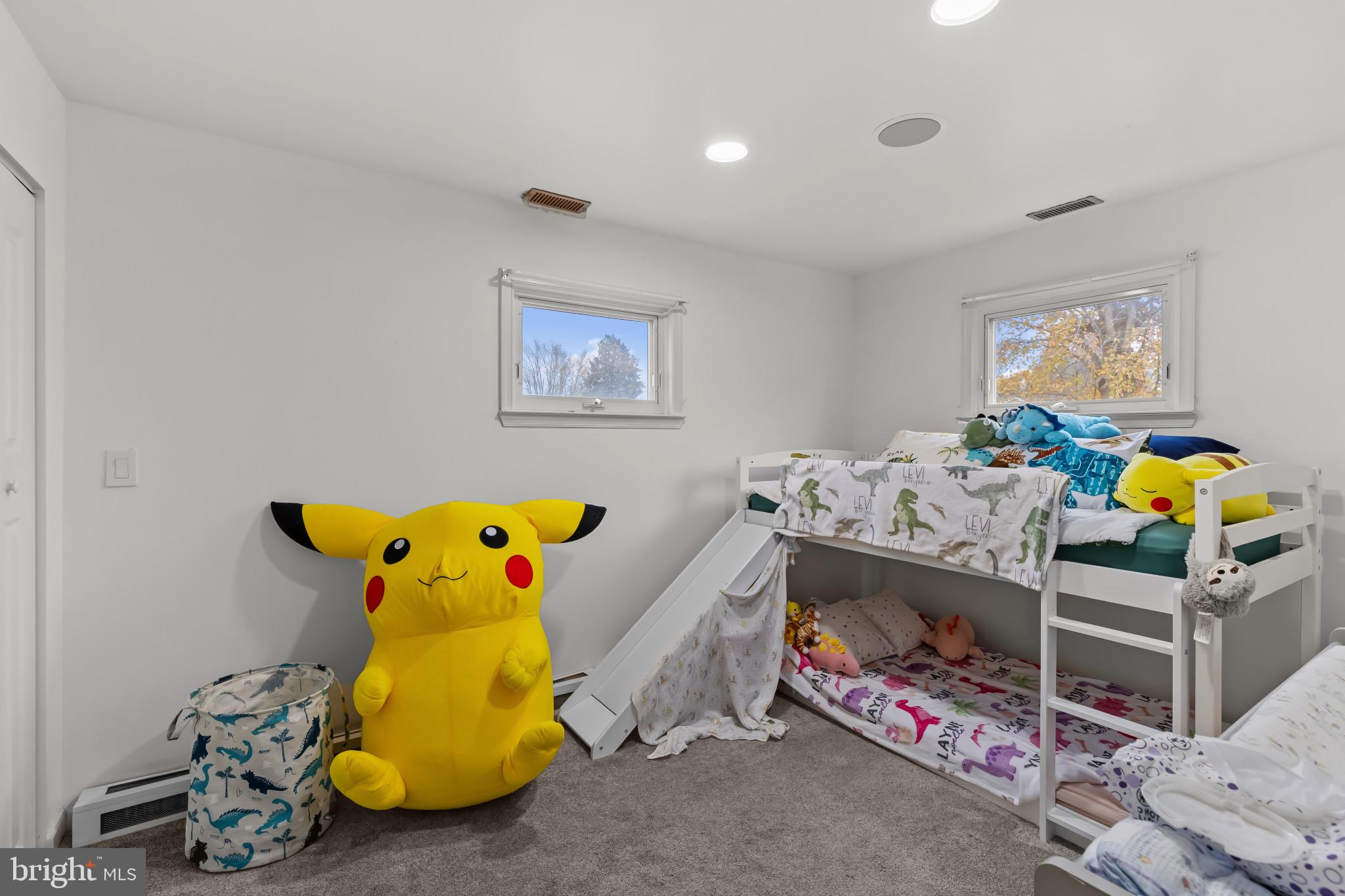 LYNCH POINT - Residential