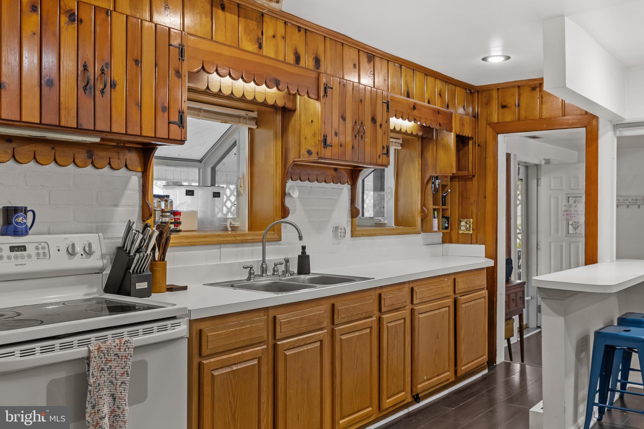 LYNCH POINT - Residential