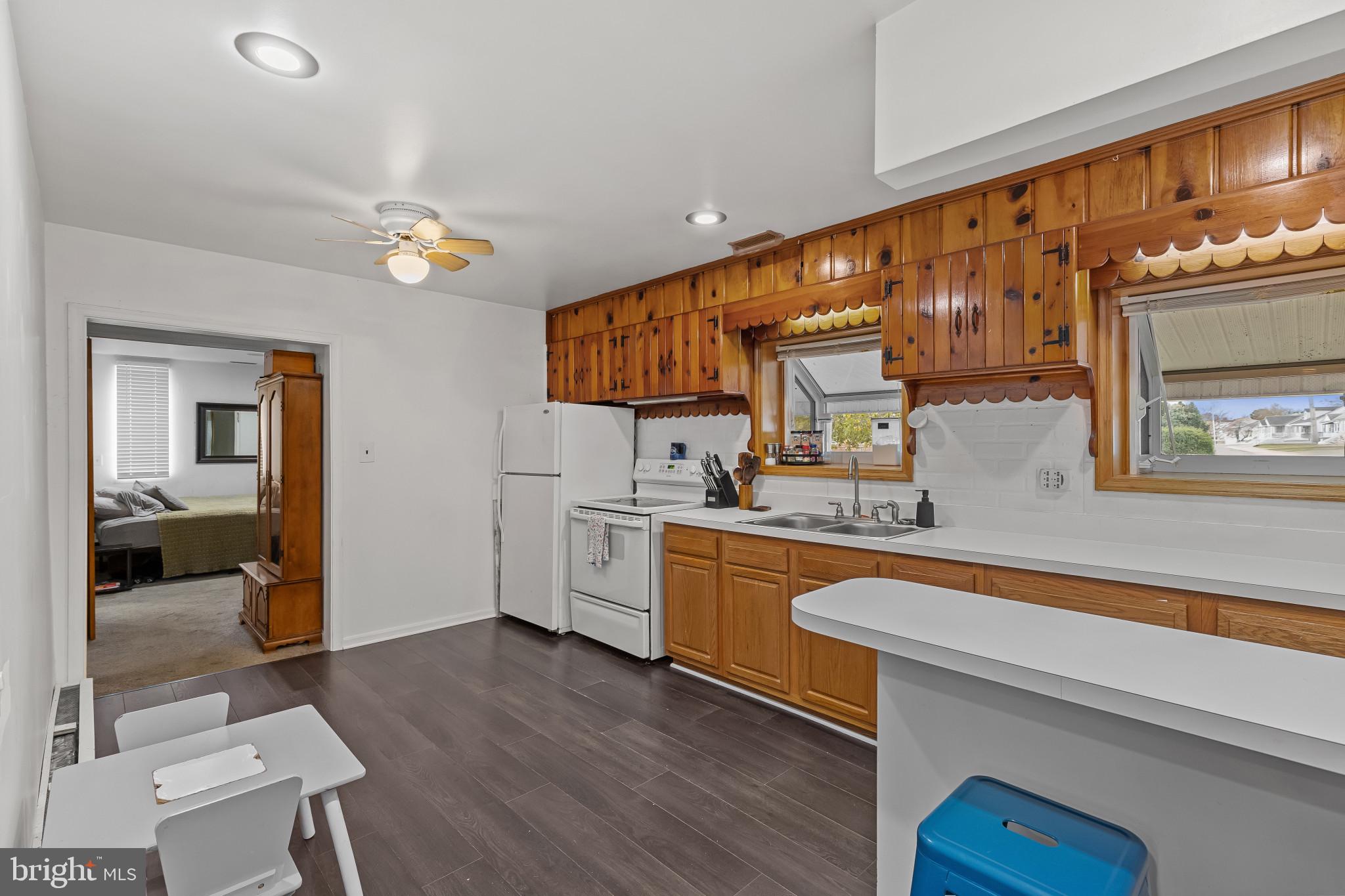 LYNCH POINT - Residential