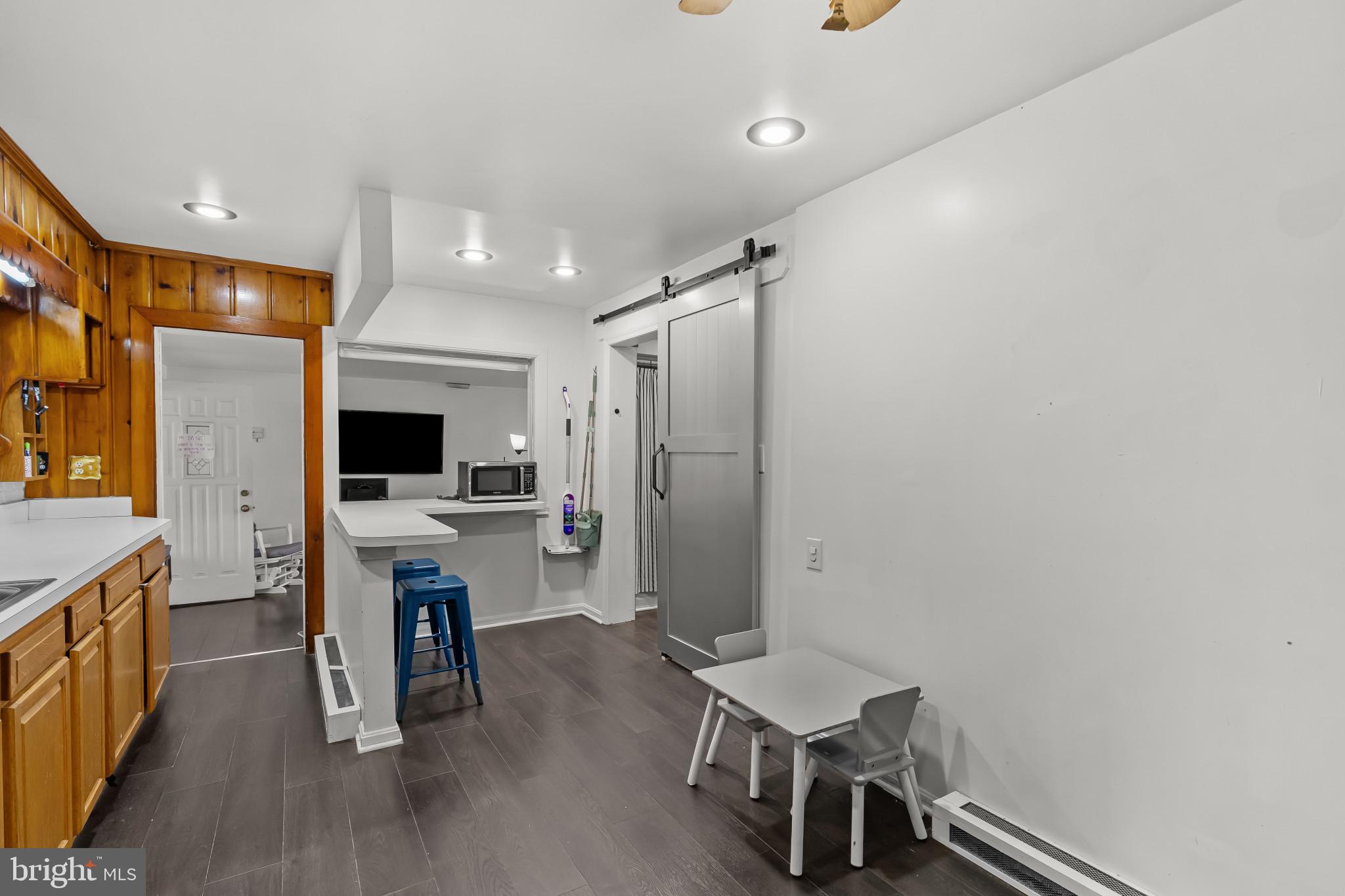 LYNCH POINT - Residential