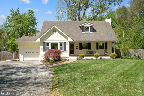 1128 Alden Road, Alexandria, VA MLS: VAFX2235868