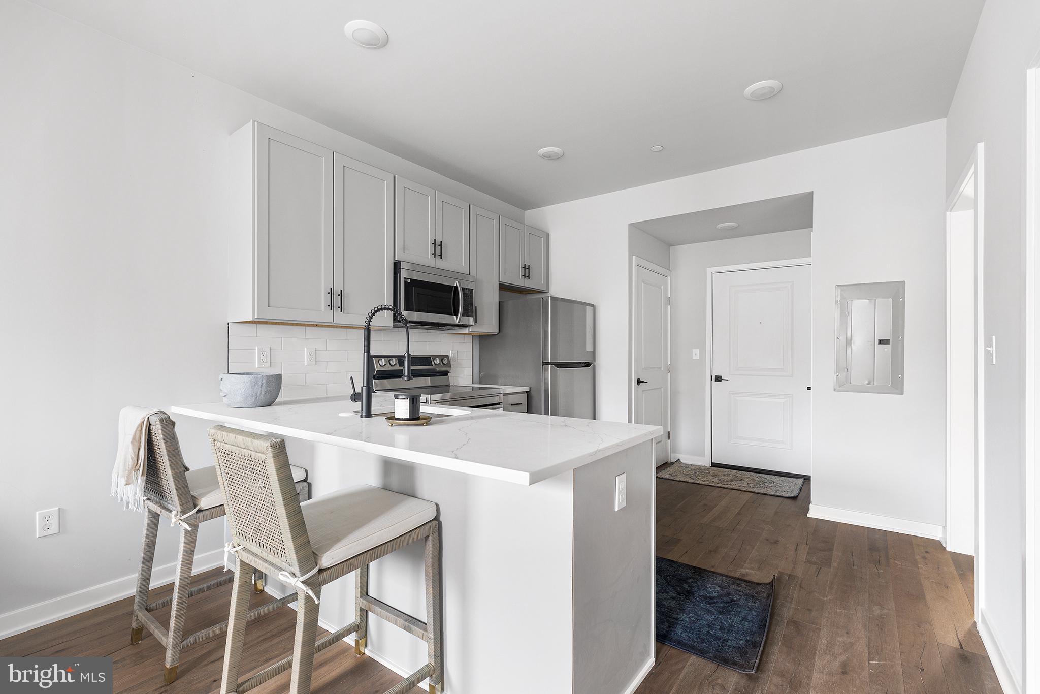 MANAYUNK - Residential Lease