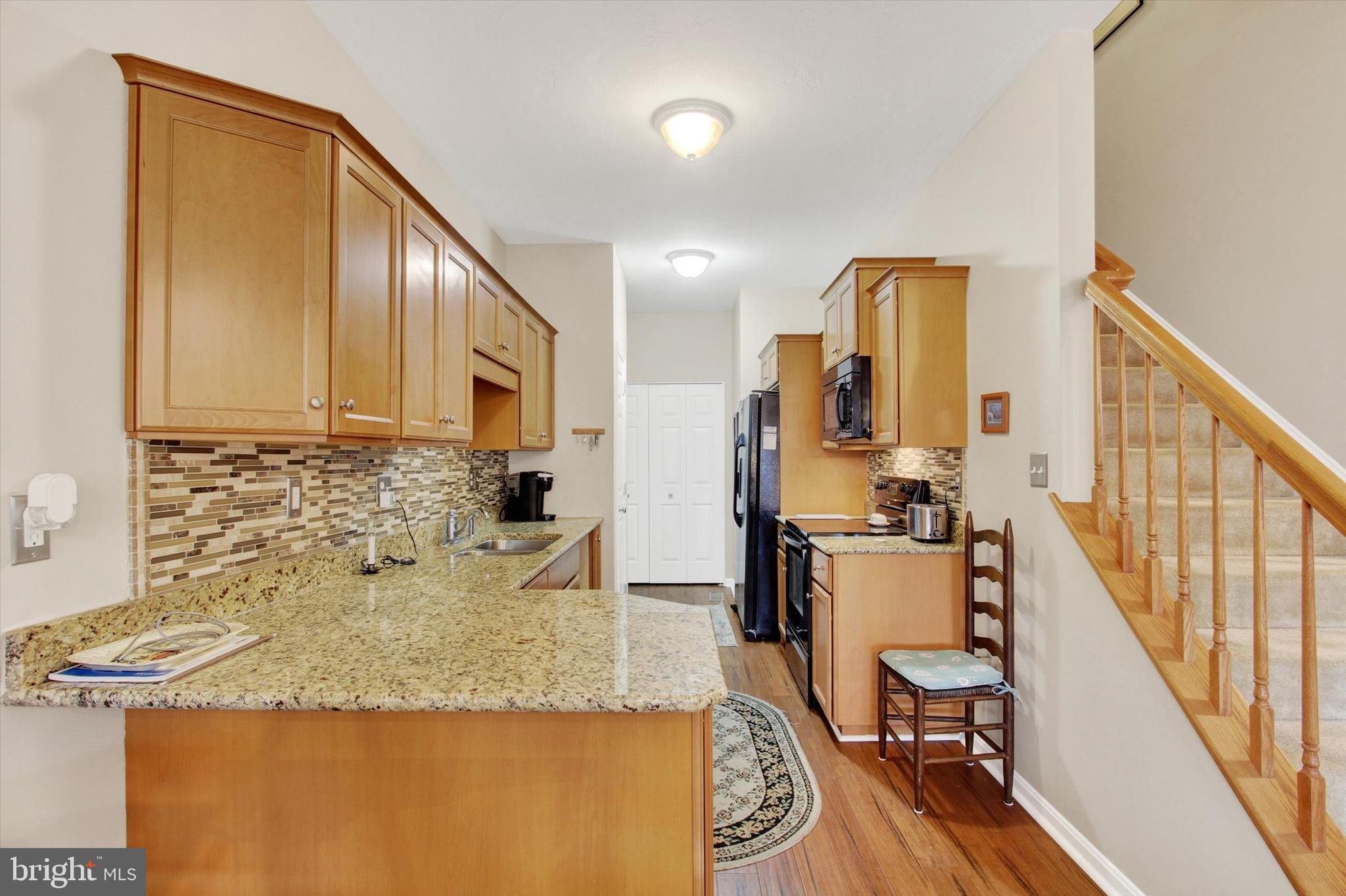 DEATRICK VILLAGE - Residential