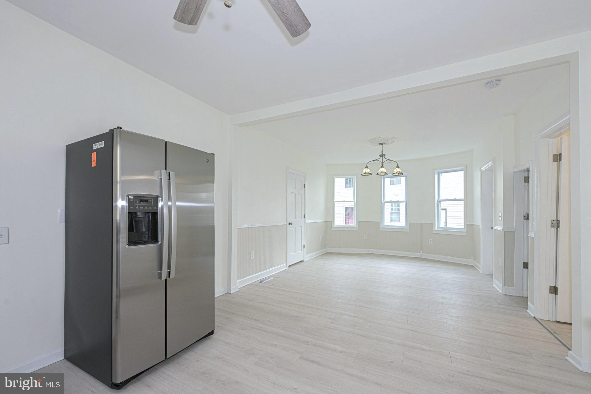 RIVERDALE - Residential