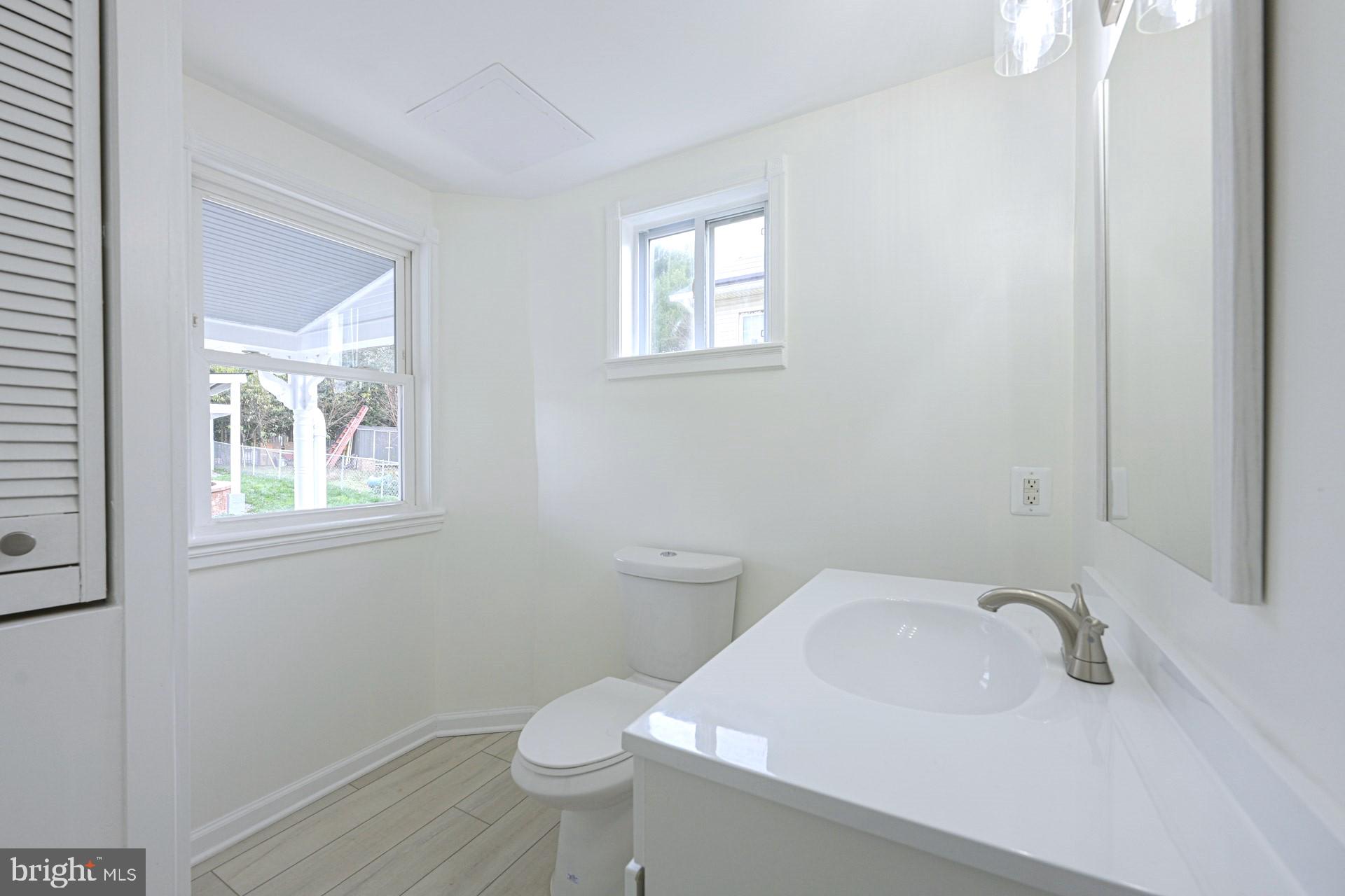 RIVERDALE - Residential