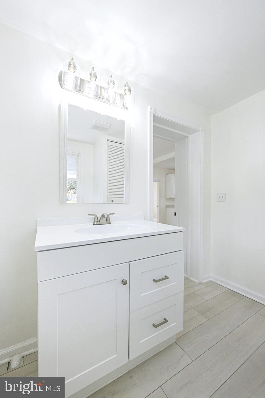 RIVERDALE - Residential