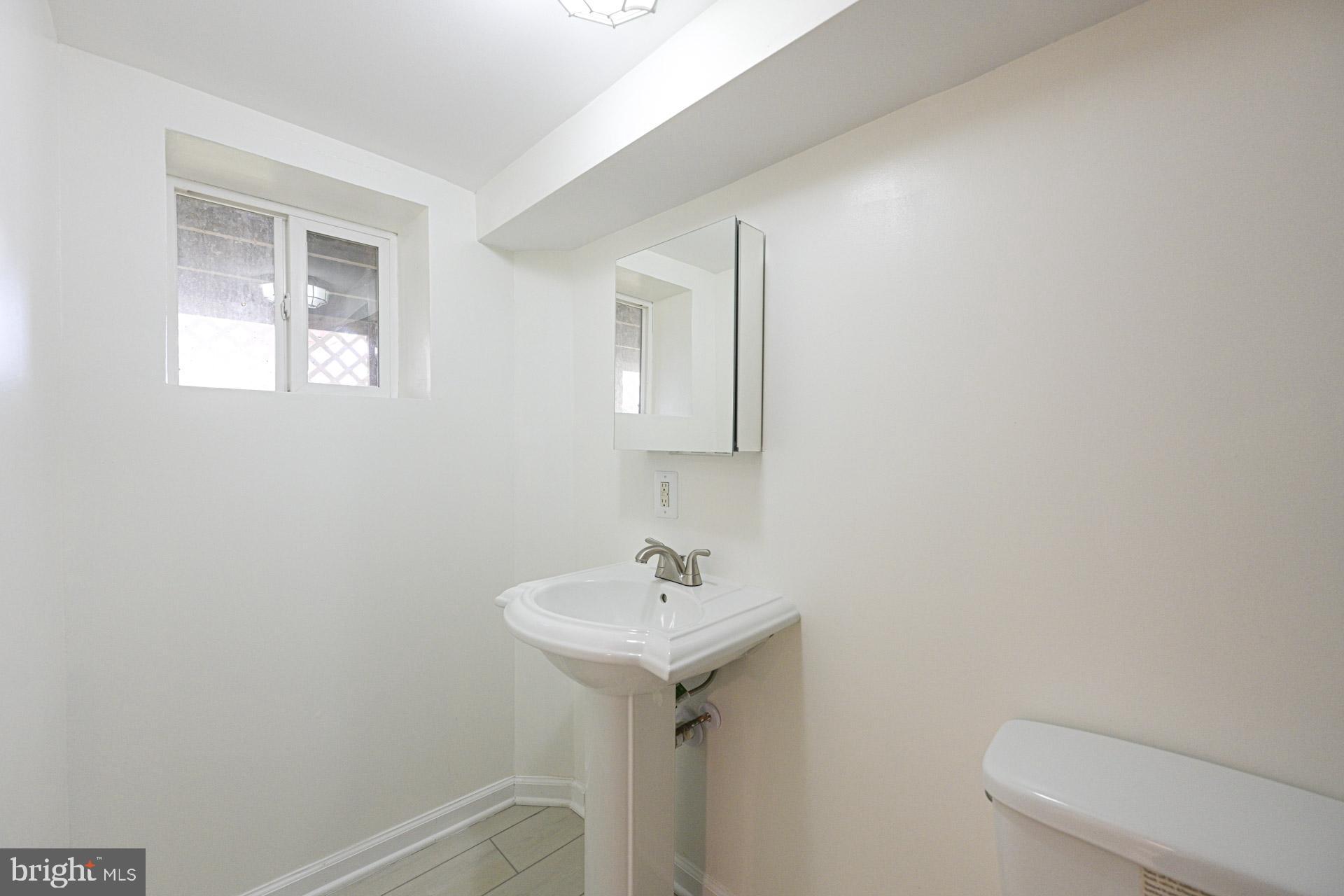 RIVERDALE - Residential