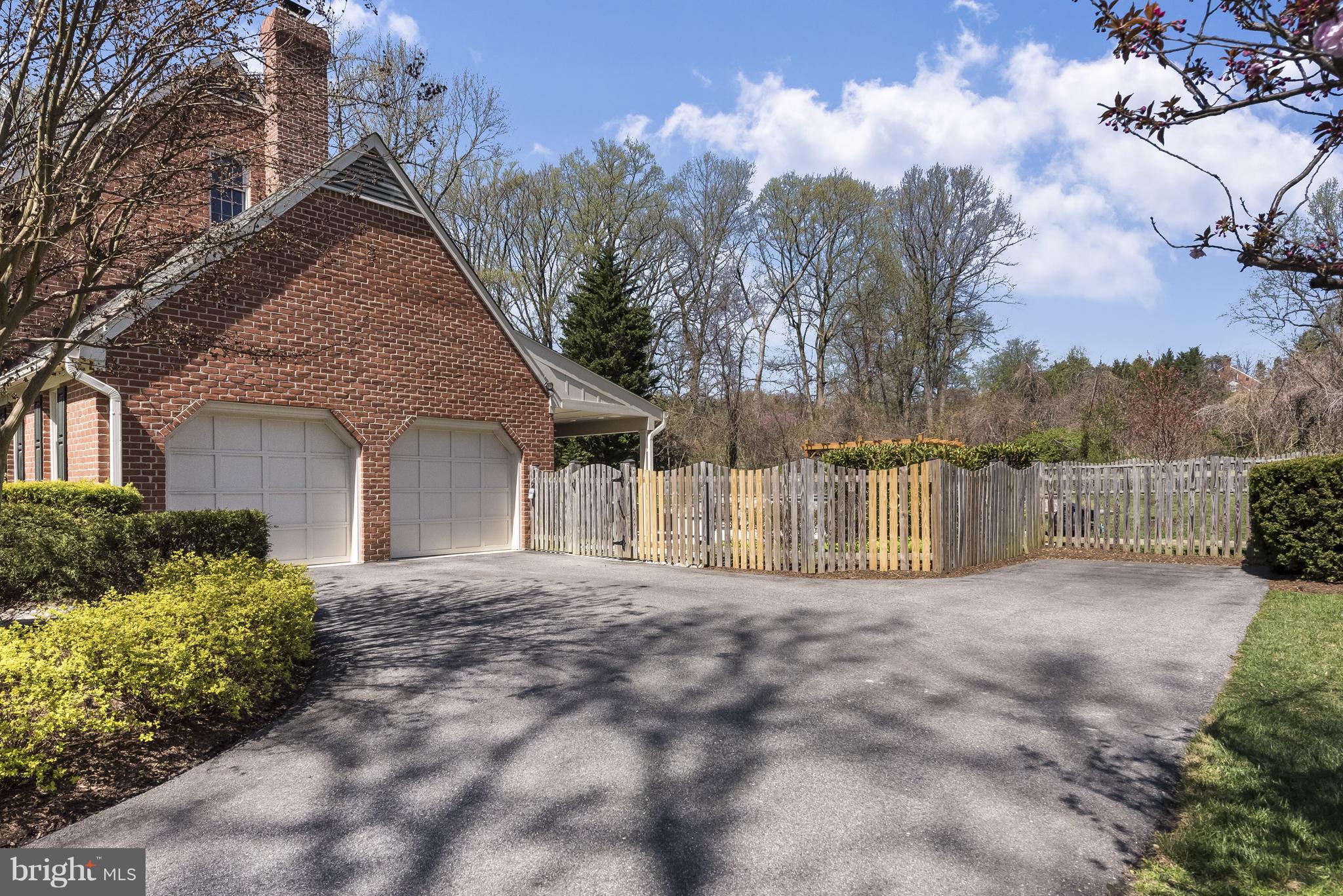 BELLEVIEW ESTATES - Residential