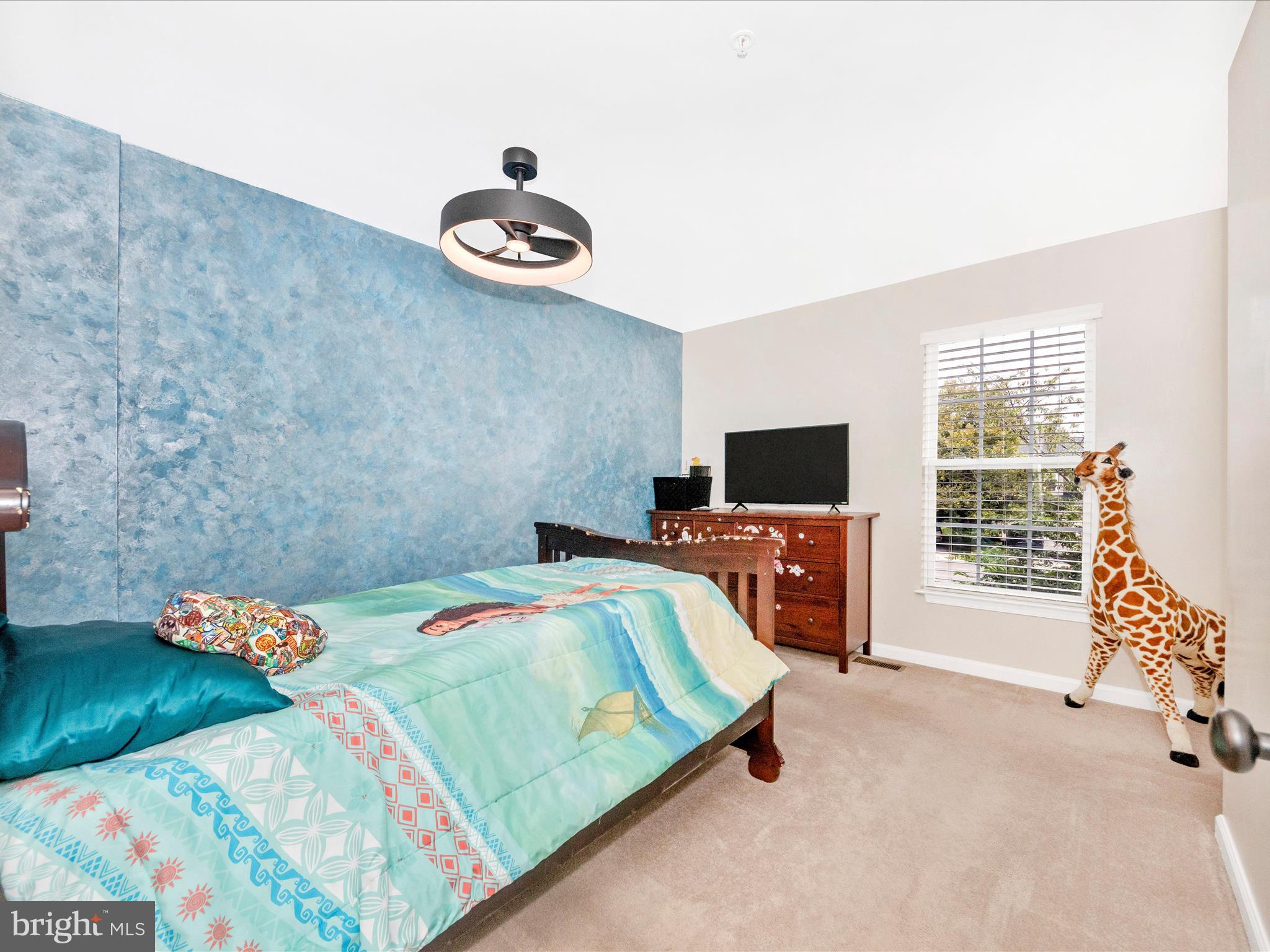 SUMMIT CREEK - Residential Lease