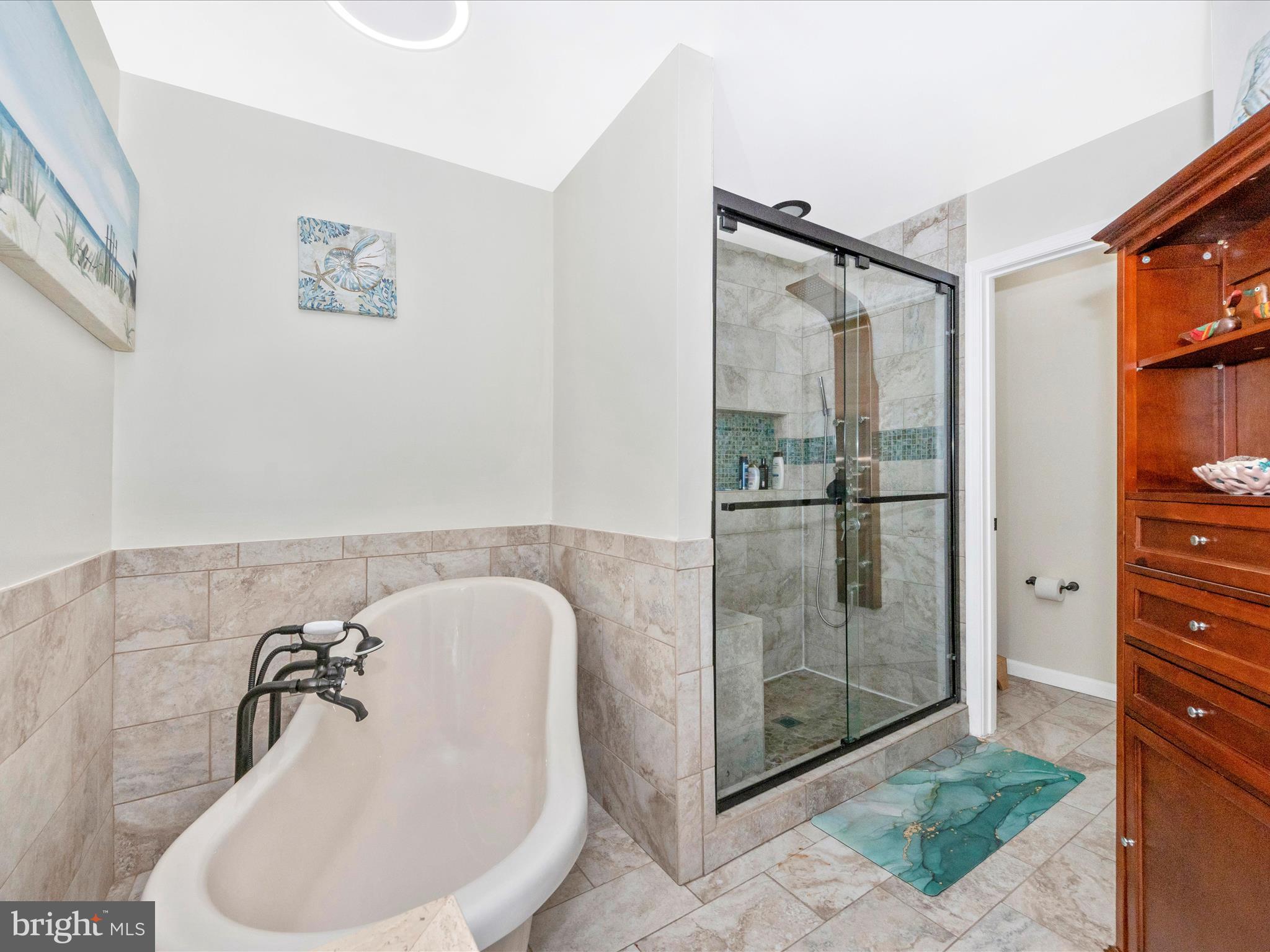 SUMMIT CREEK - Residential Lease