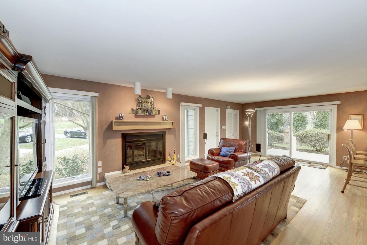 LAKE WINDERMERE - Residential