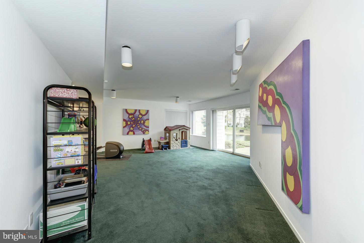 LAKE WINDERMERE - Residential