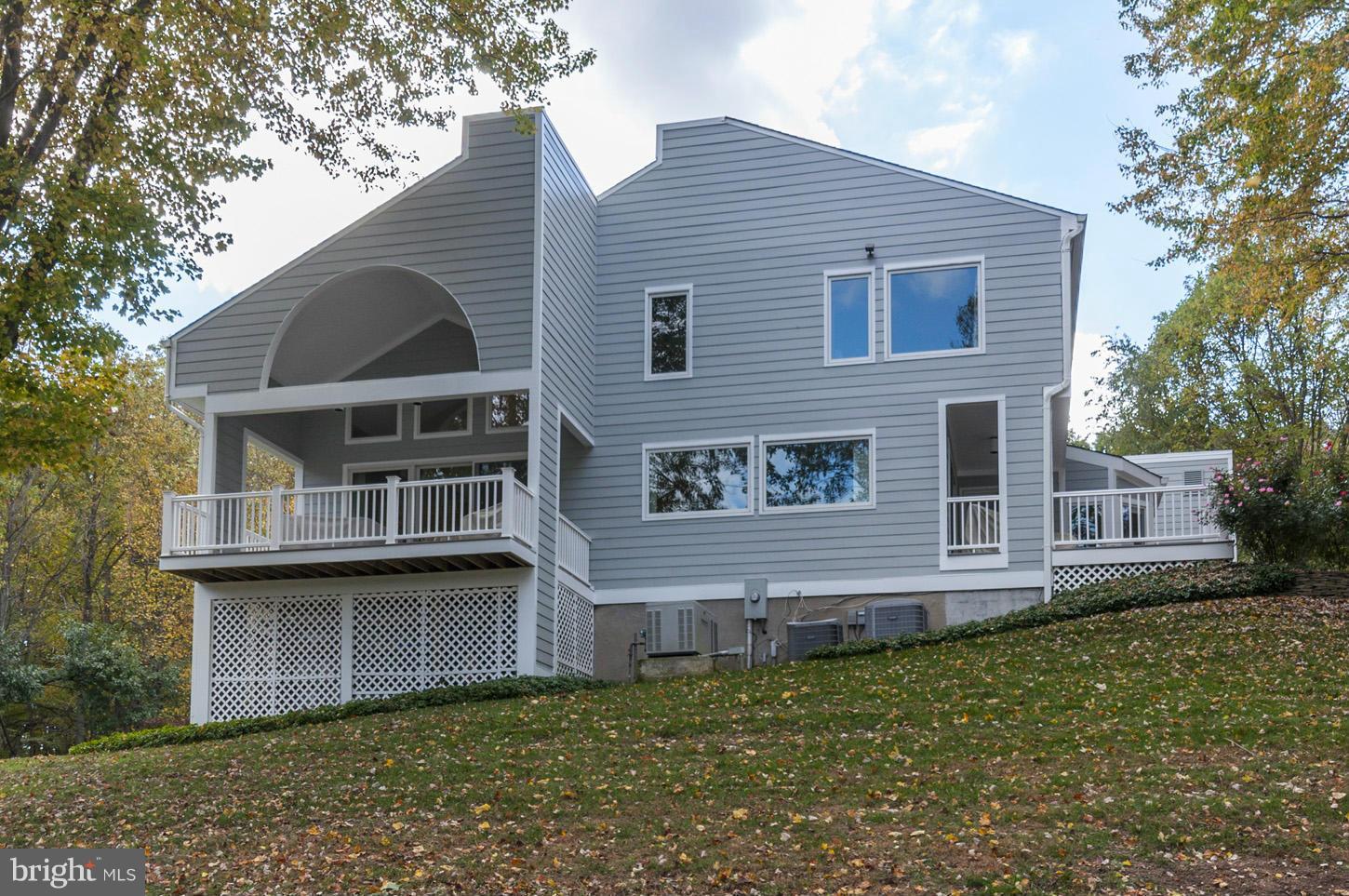 LAKE WINDERMERE - Residential