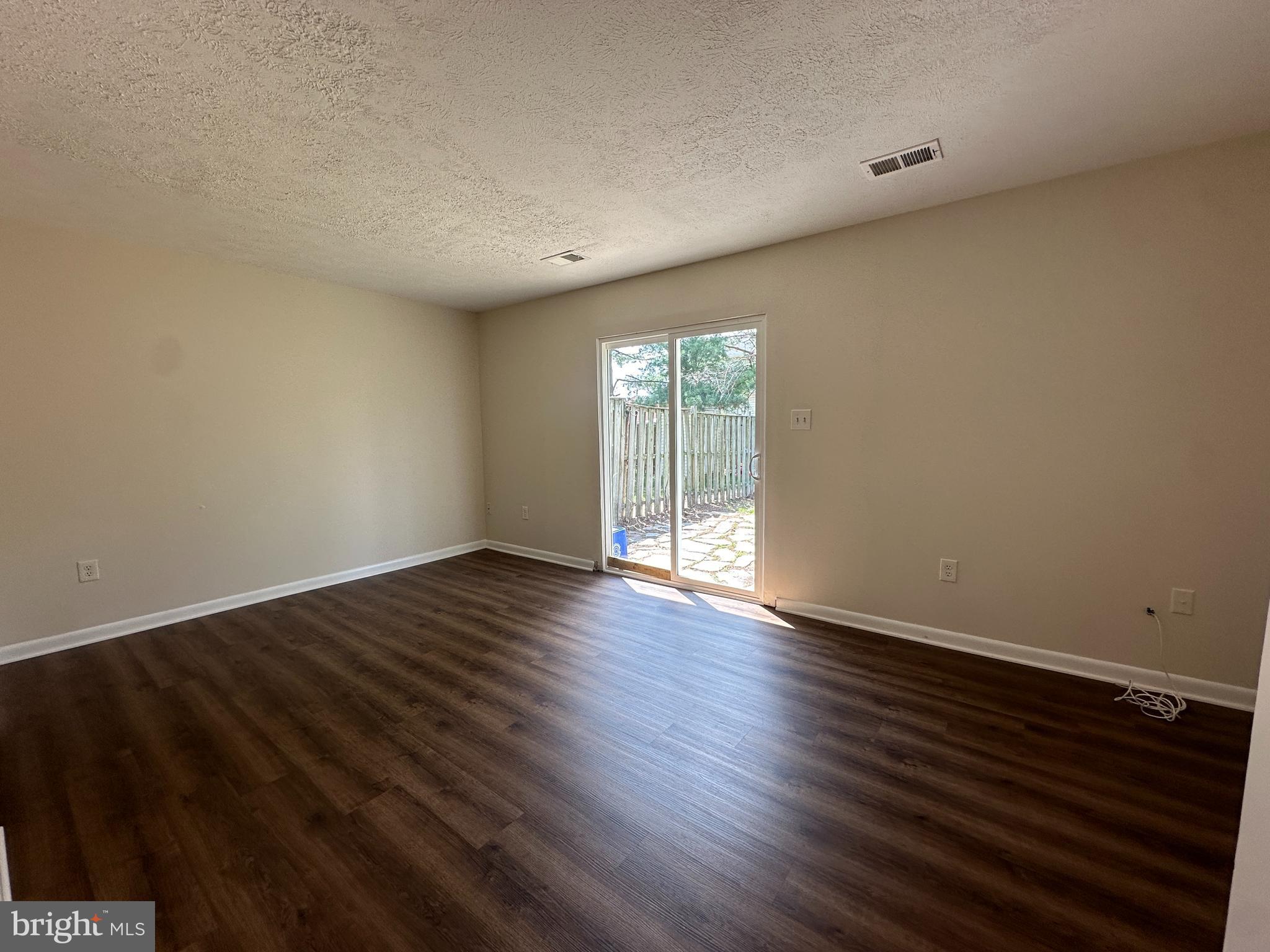 GEORGETOWNE COURT - Residential Lease