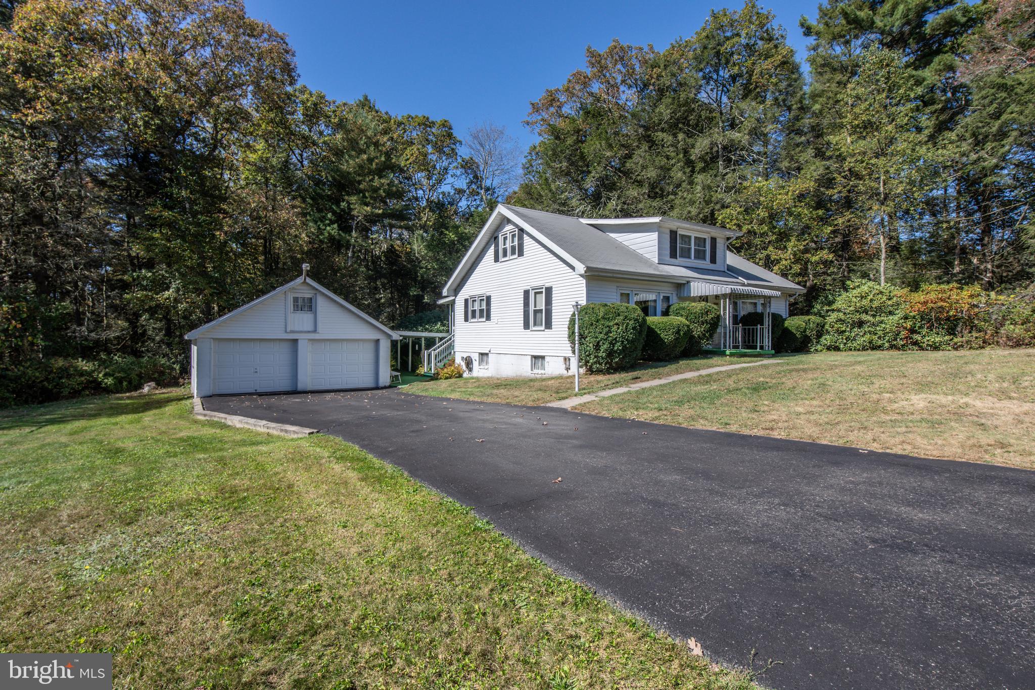 1733 STATE ROUTE 903