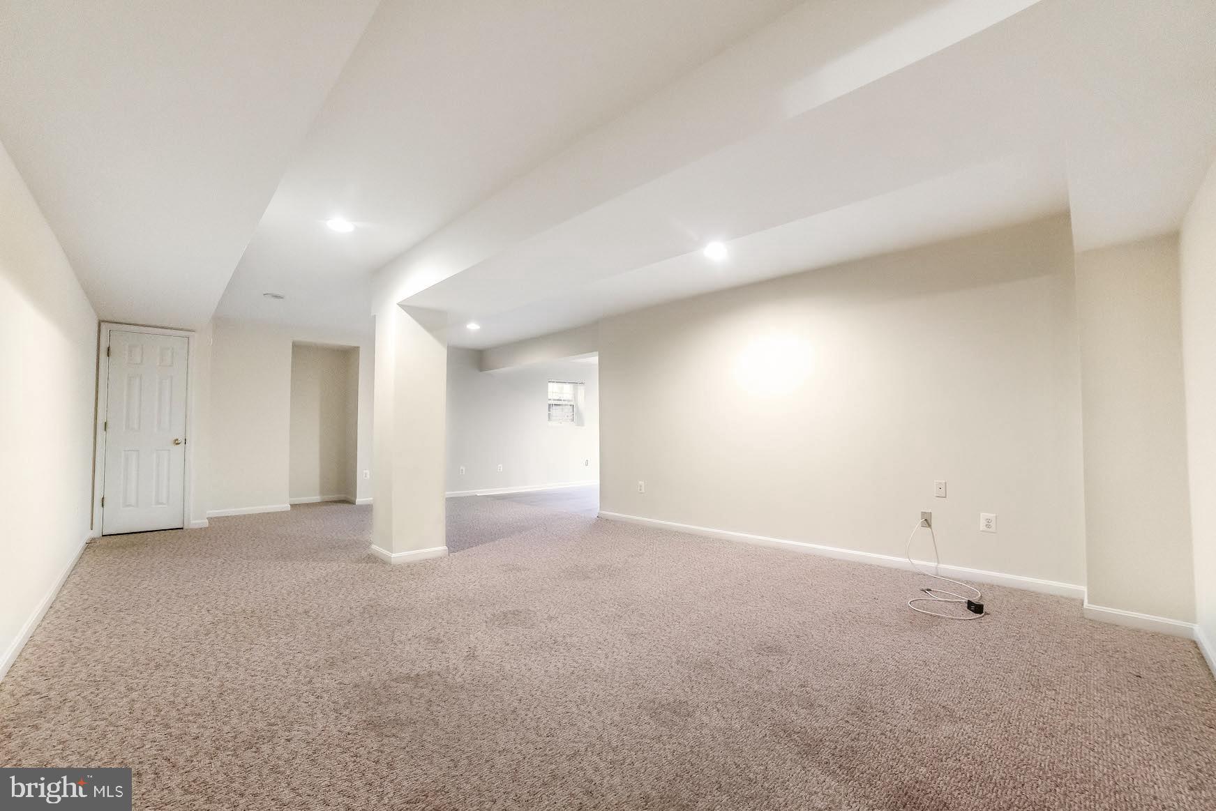 SHEFFIELD - Residential Lease