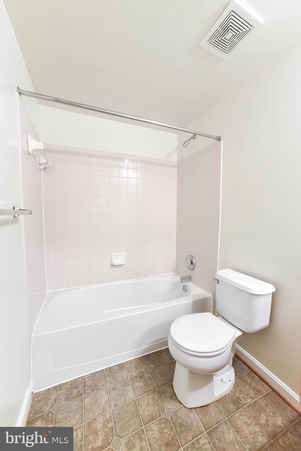 SHEFFIELD - Residential Lease