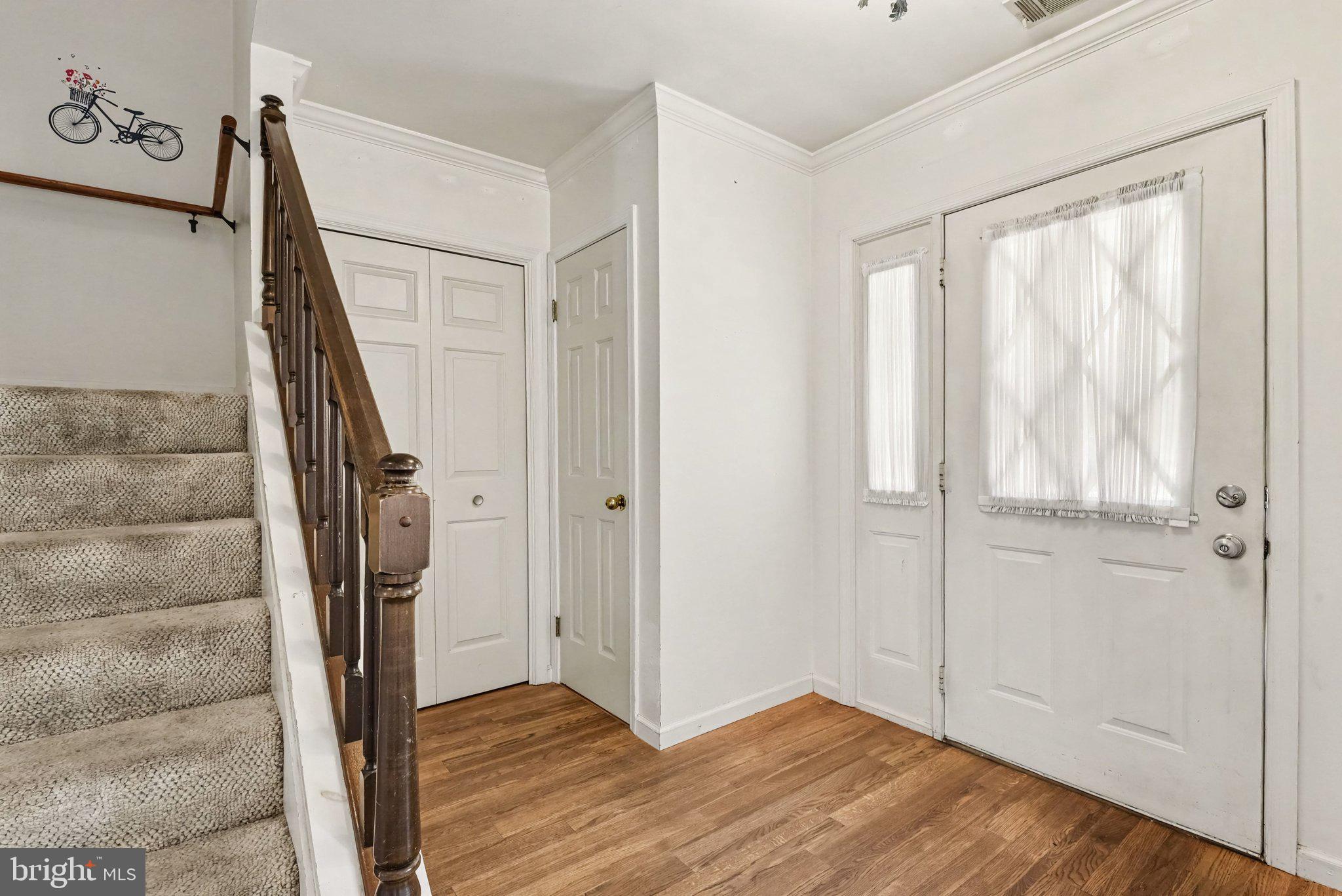 2 GARLAND COURT