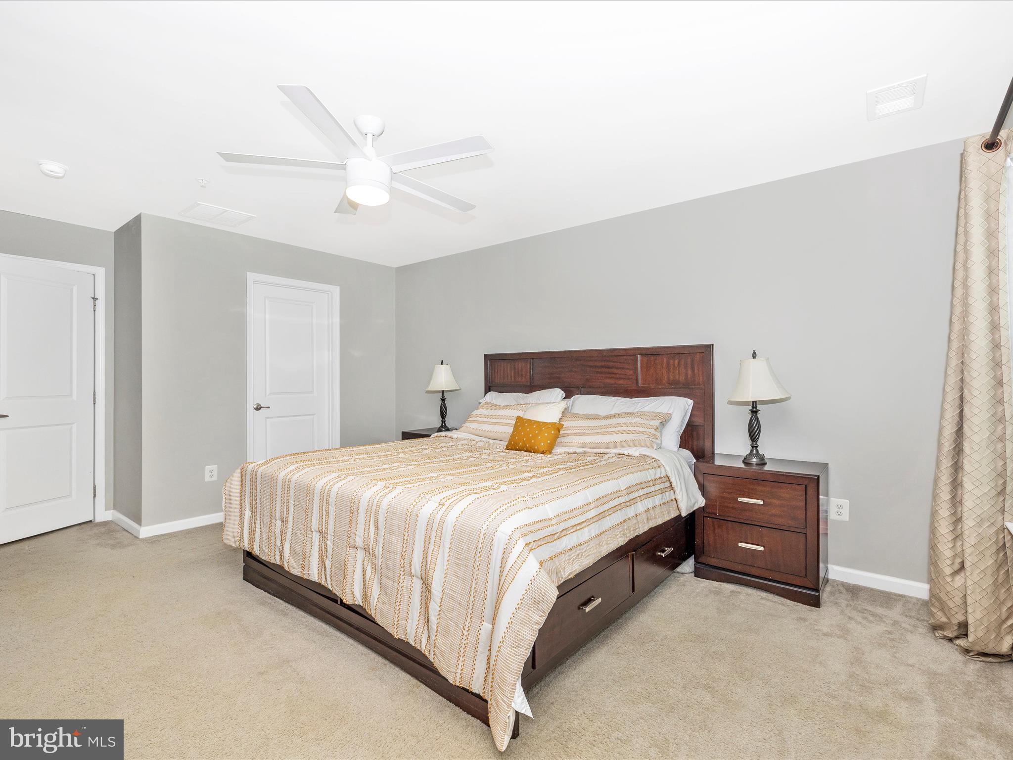 HOLLY RIDGE - Residential