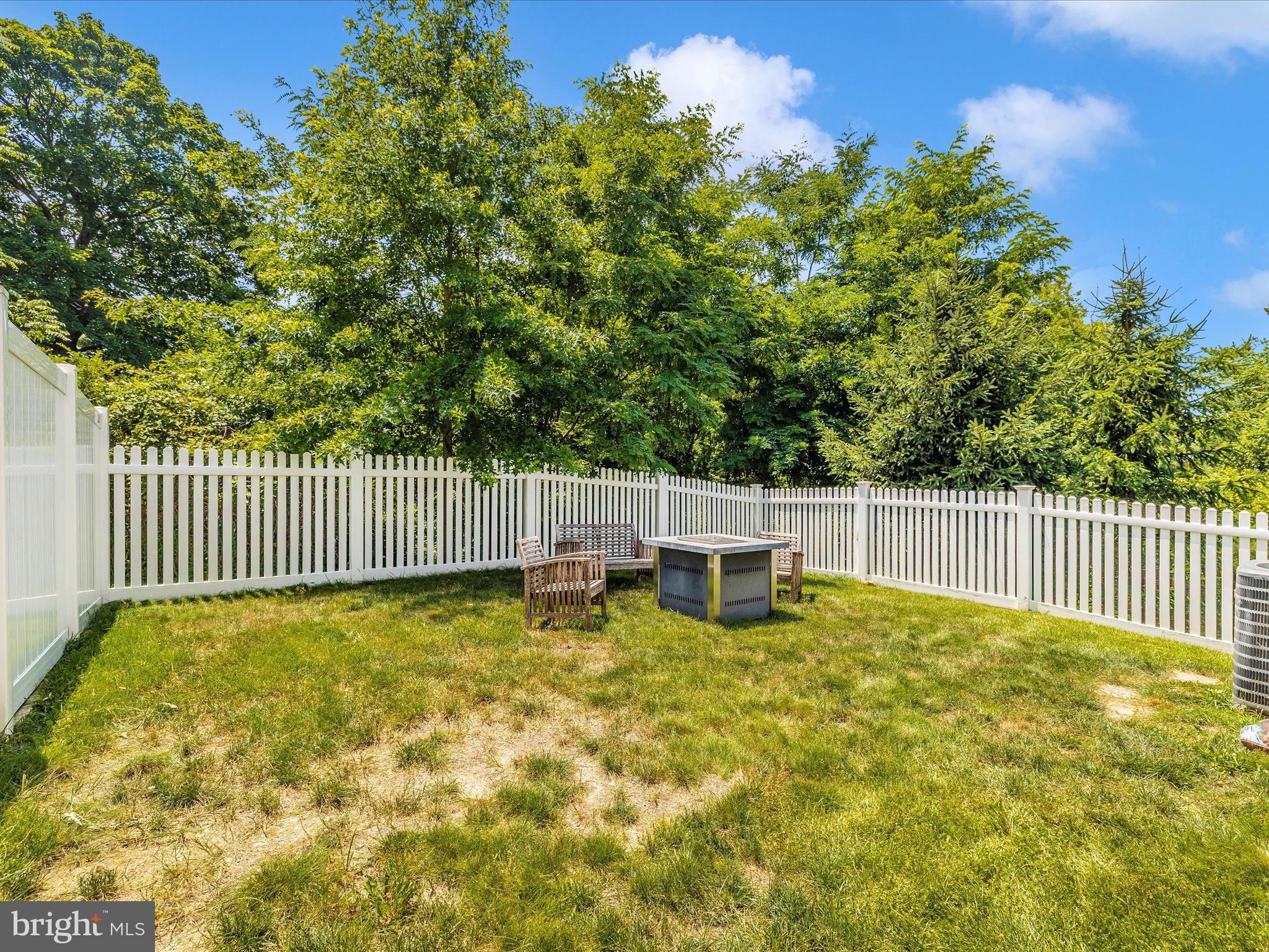 HOLLY RIDGE - Residential