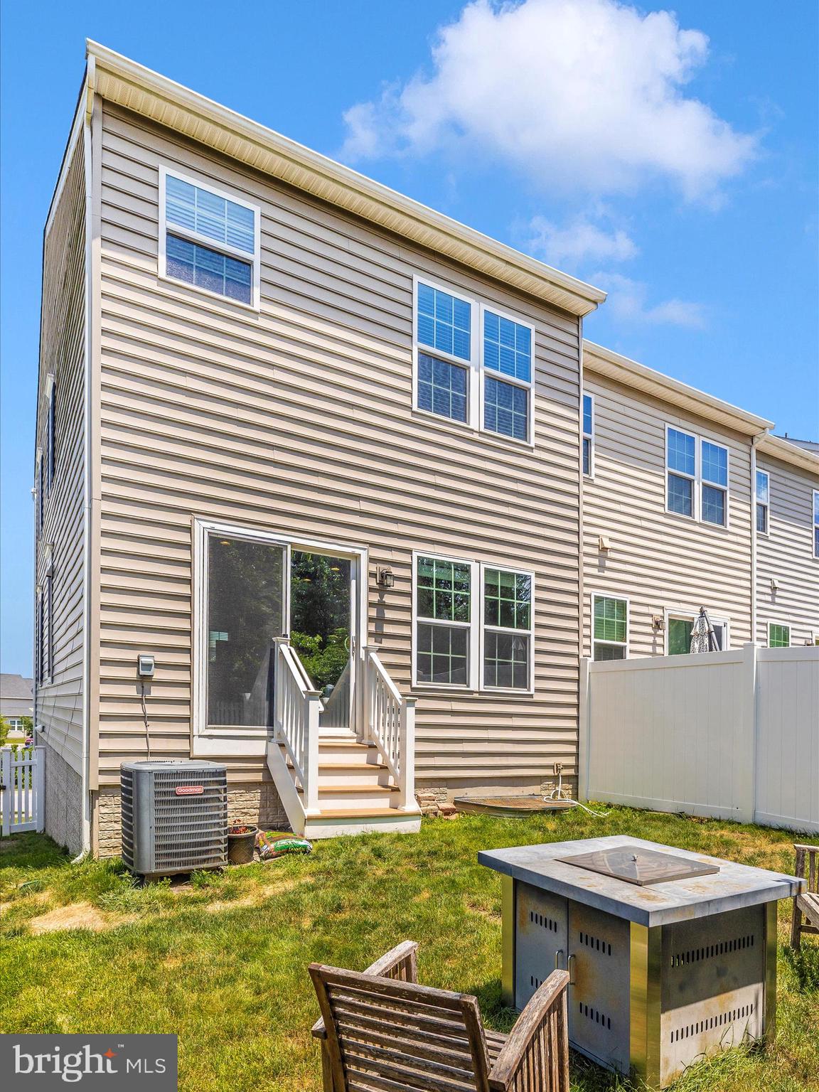 HOLLY RIDGE - Residential