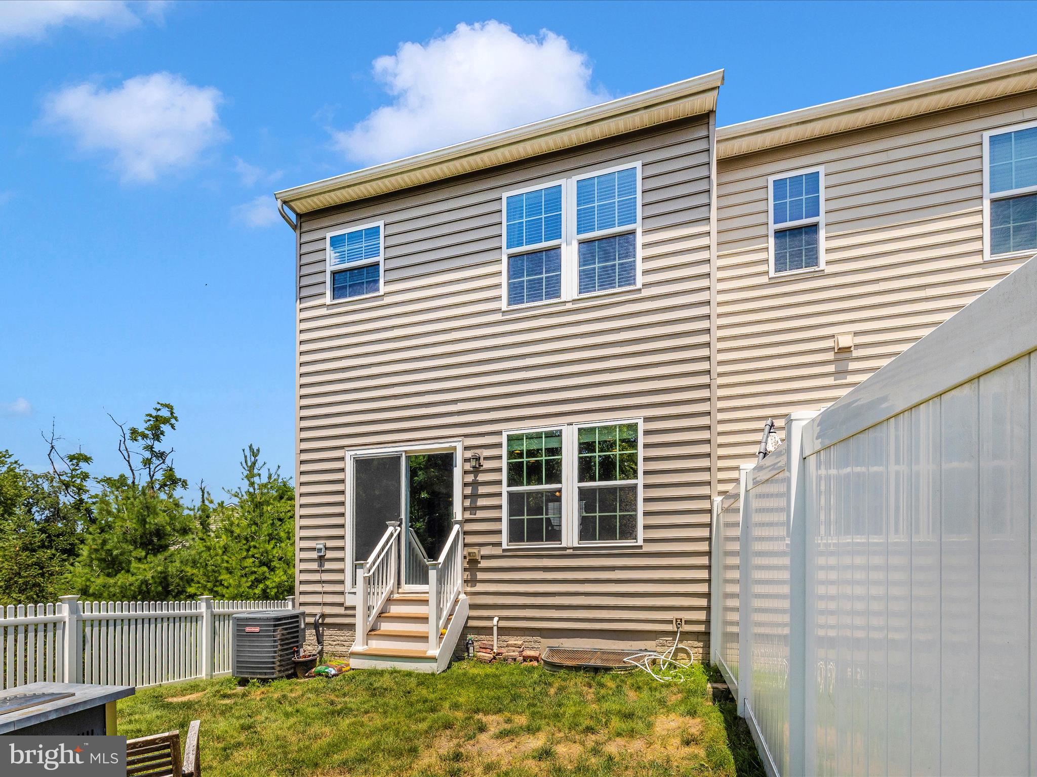 HOLLY RIDGE - Residential