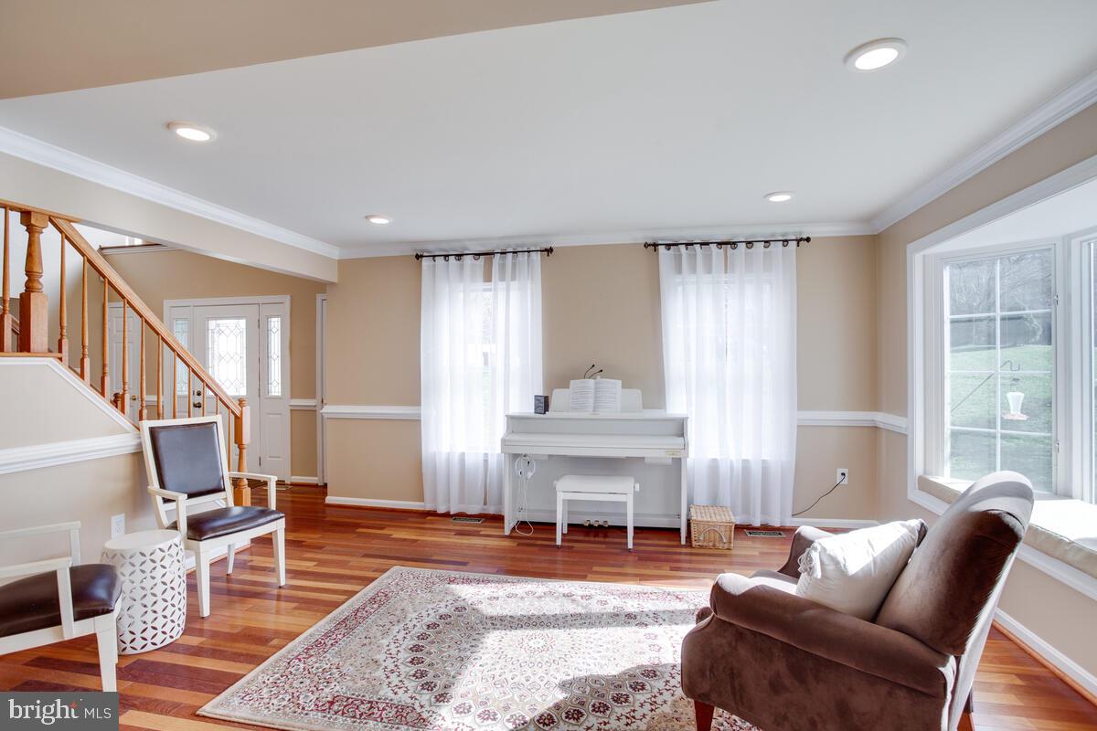 CHANEY MANOR - Residential