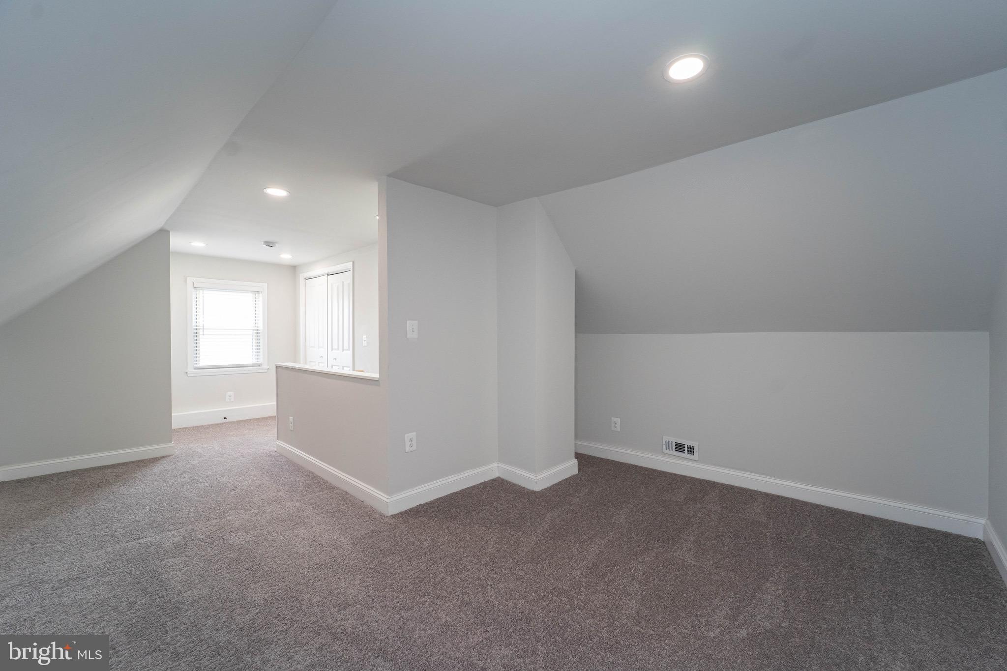 EASTERN TERRACE - Residential