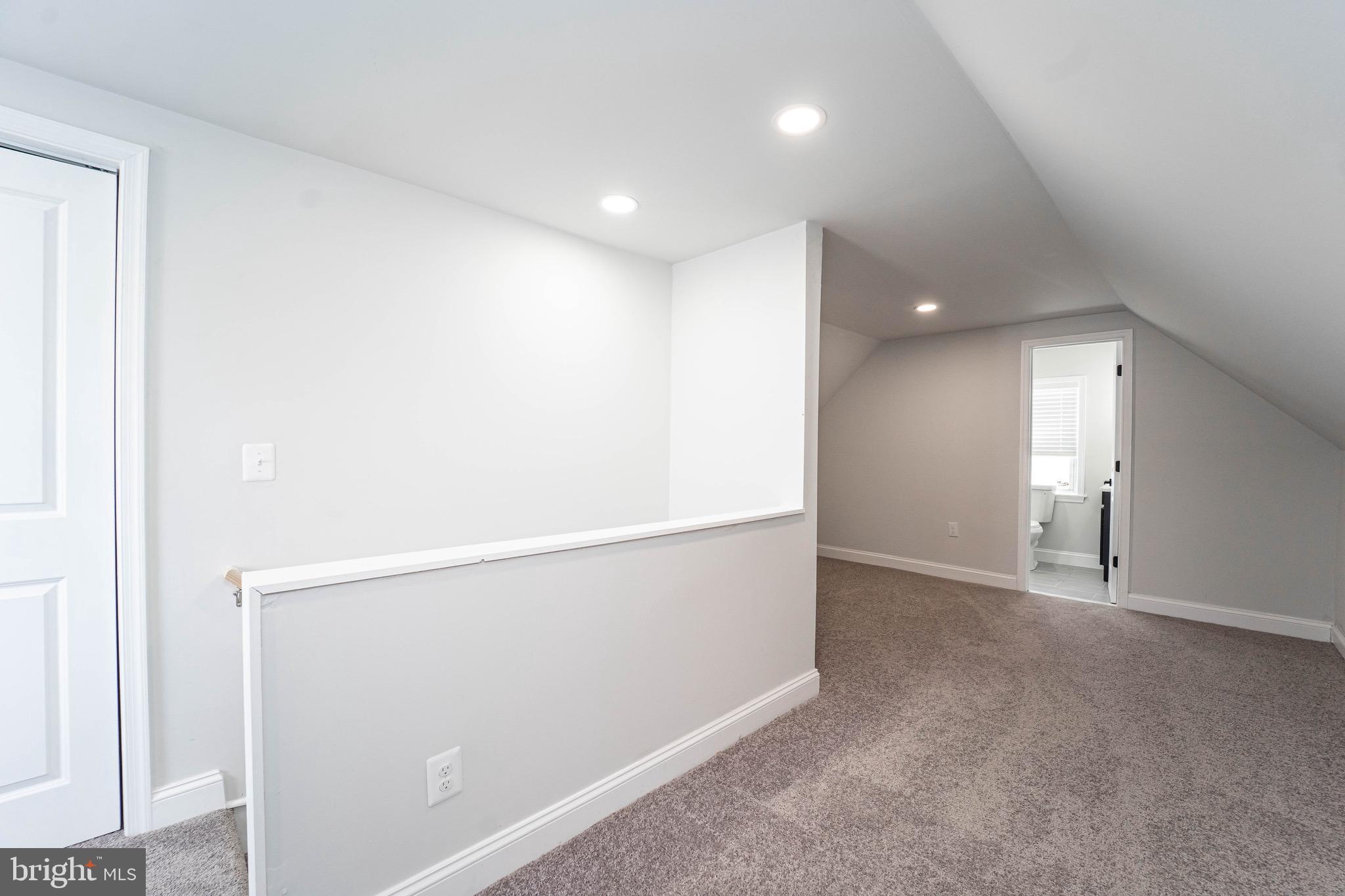 EASTERN TERRACE - Residential