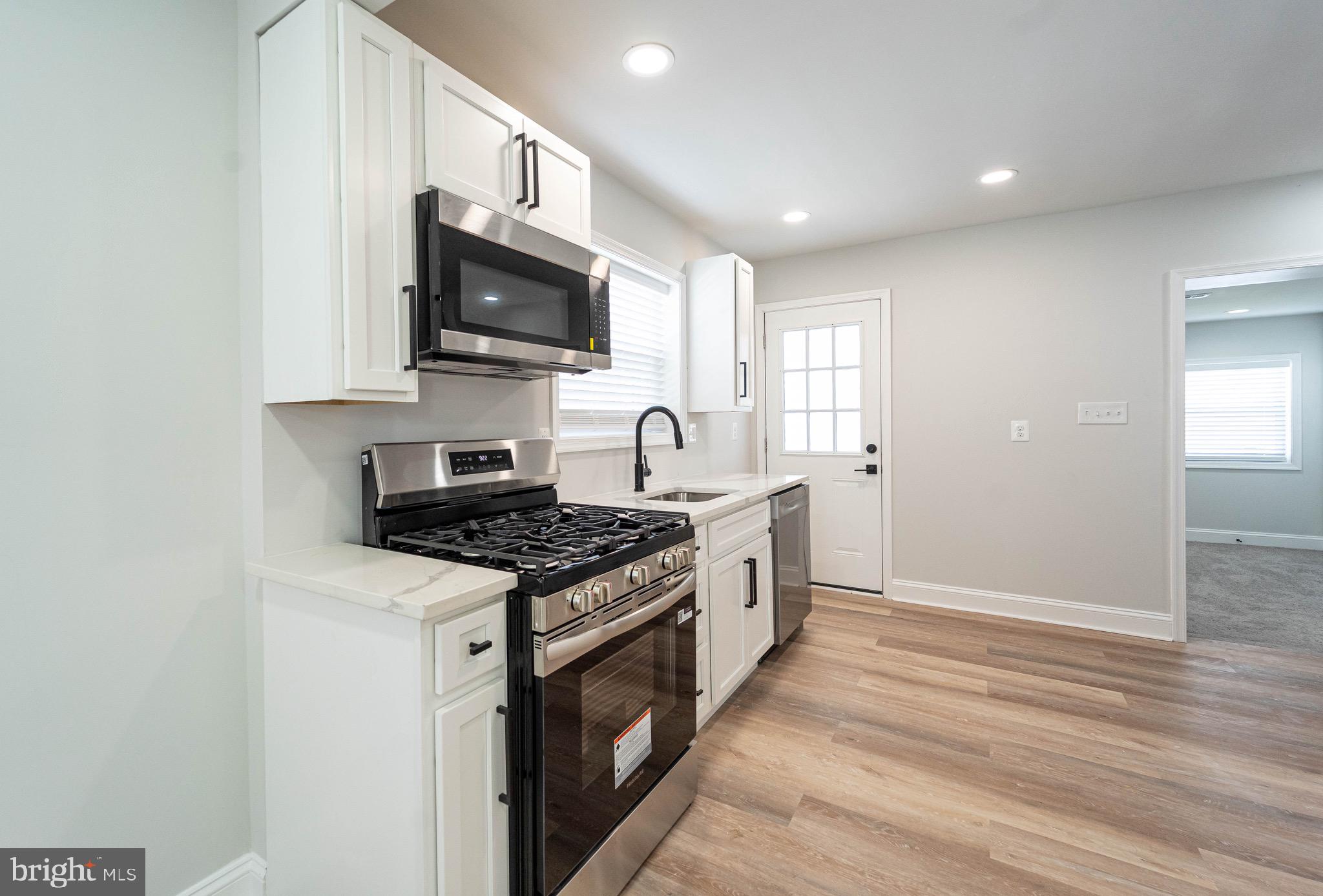 EASTERN TERRACE - Residential