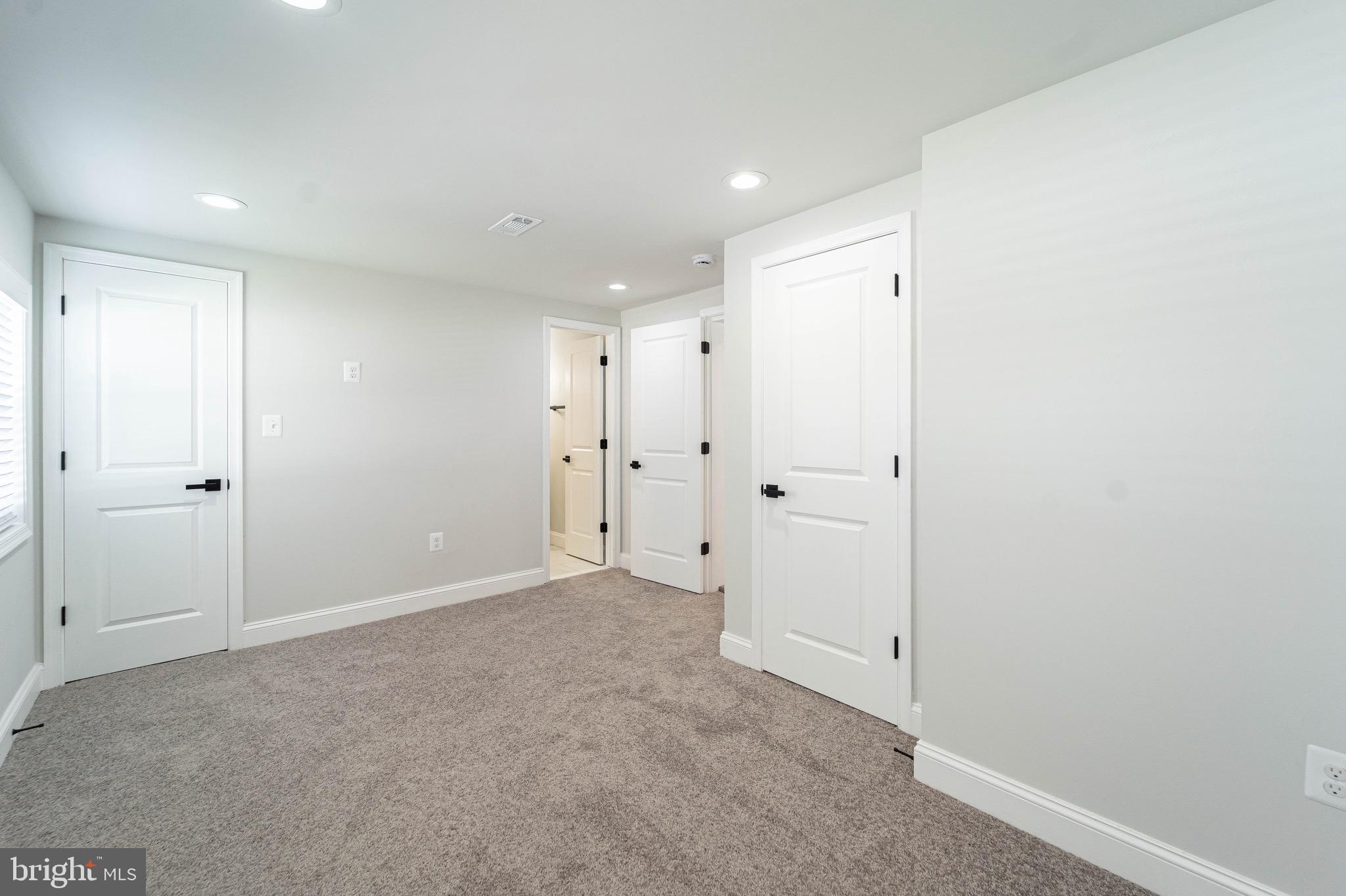 EASTERN TERRACE - Residential