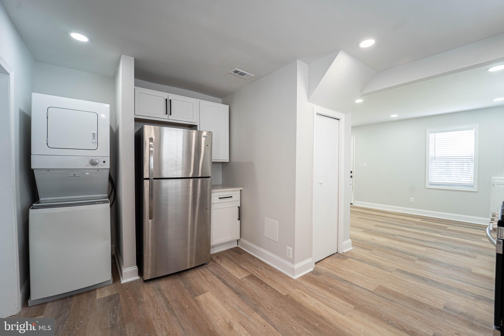 EASTERN TERRACE - Residential