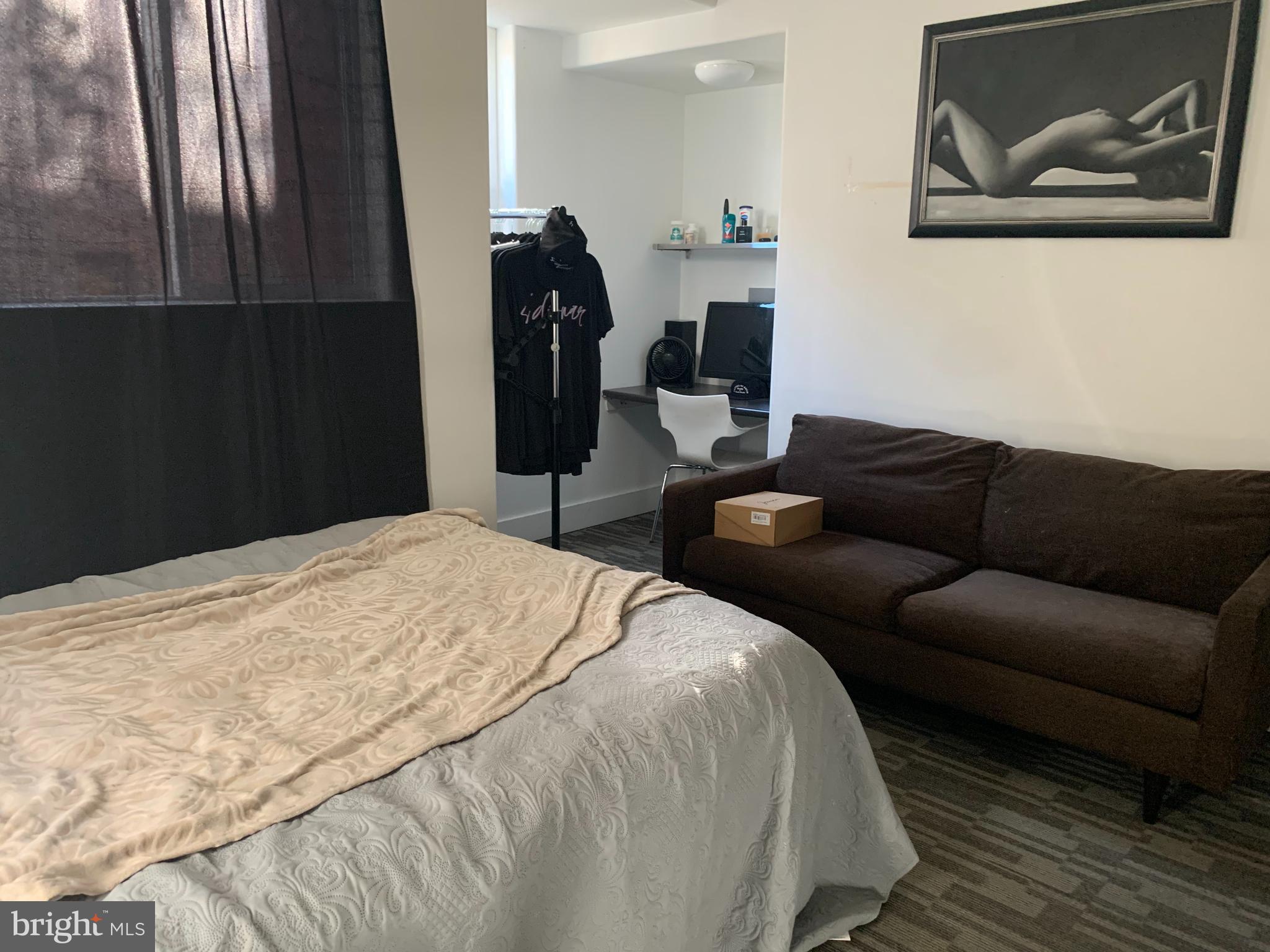 TEMPLE UNIVERSITY - Residential Lease