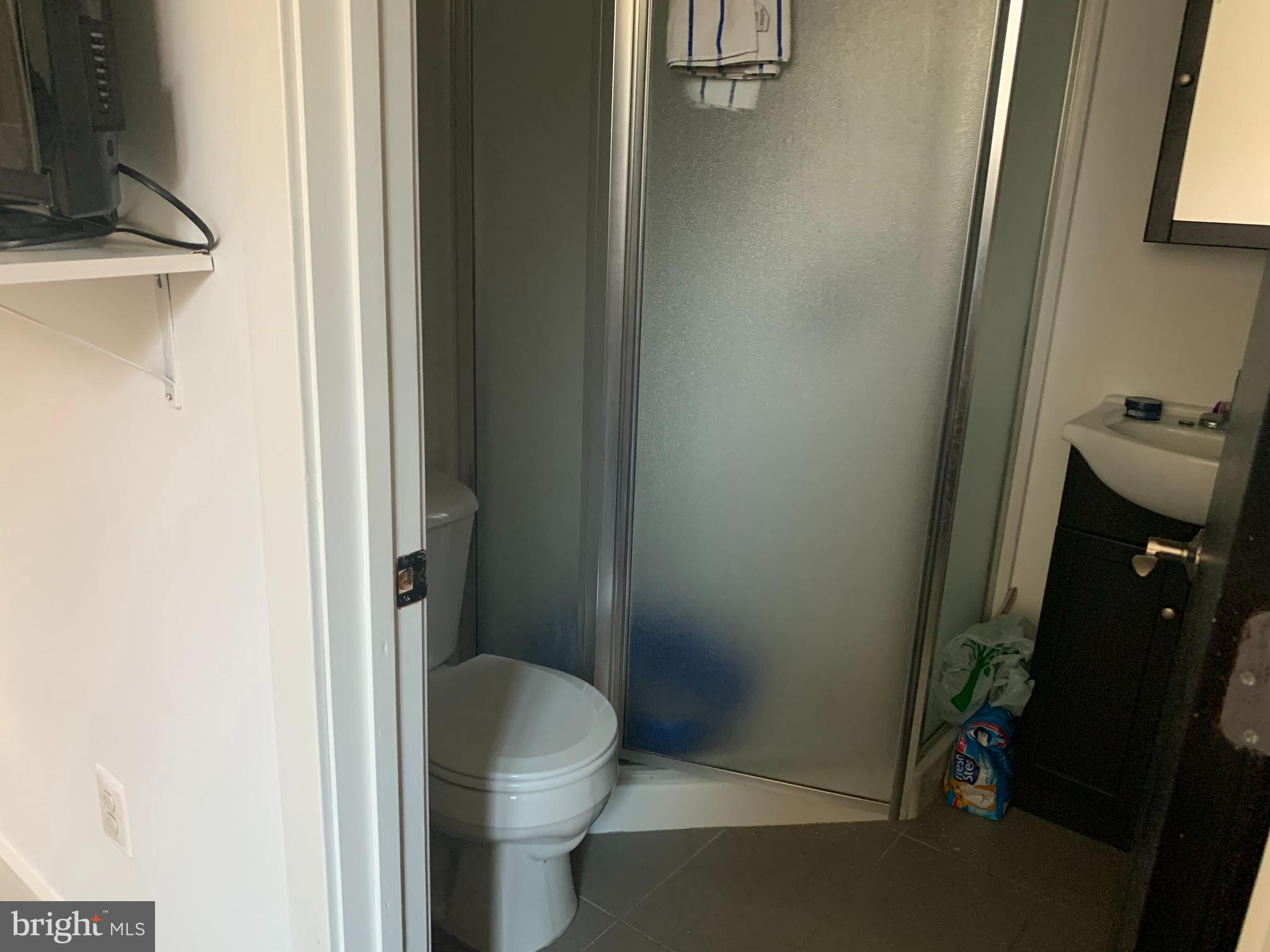 TEMPLE UNIVERSITY - Residential Lease