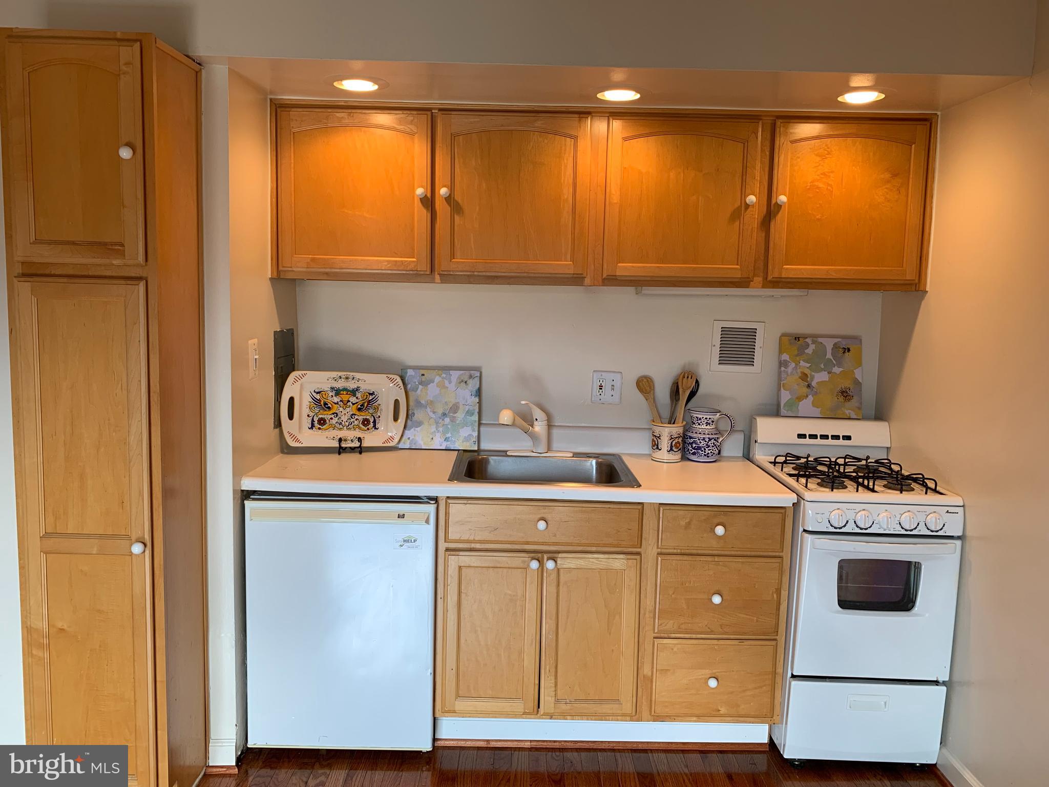 1931 N CLEVELAND STREET 505