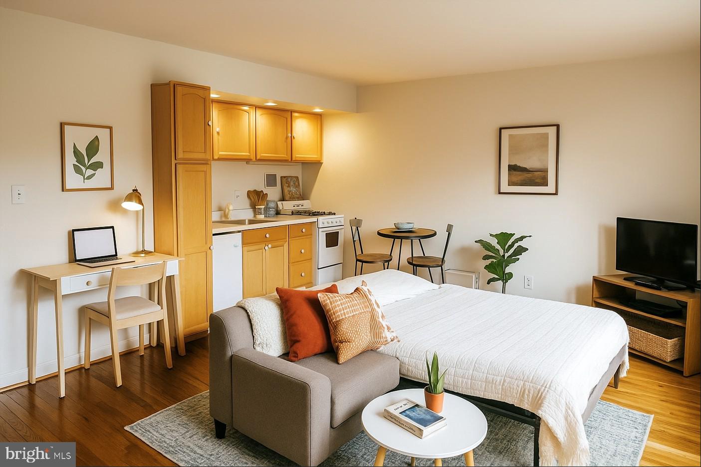 1931 N CLEVELAND STREET 505