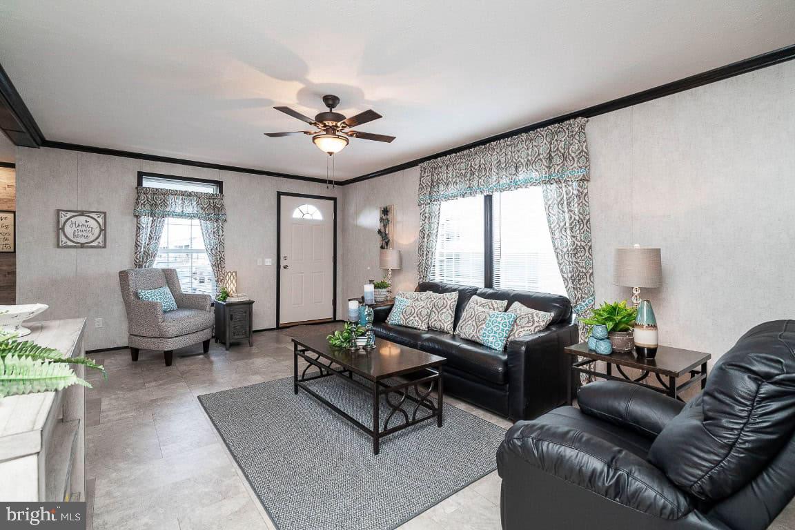 FOUR WAY MANOR - Residential