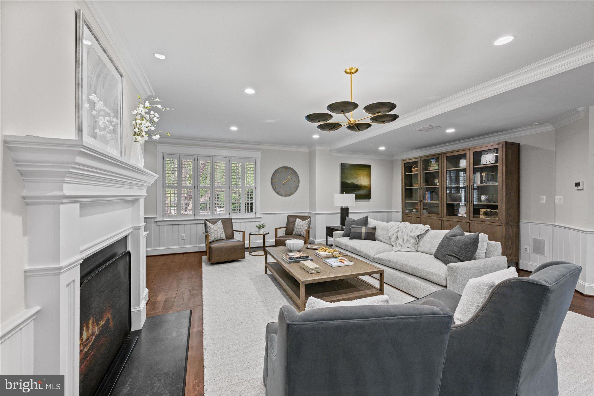 FRANKLIN PARK - Residential